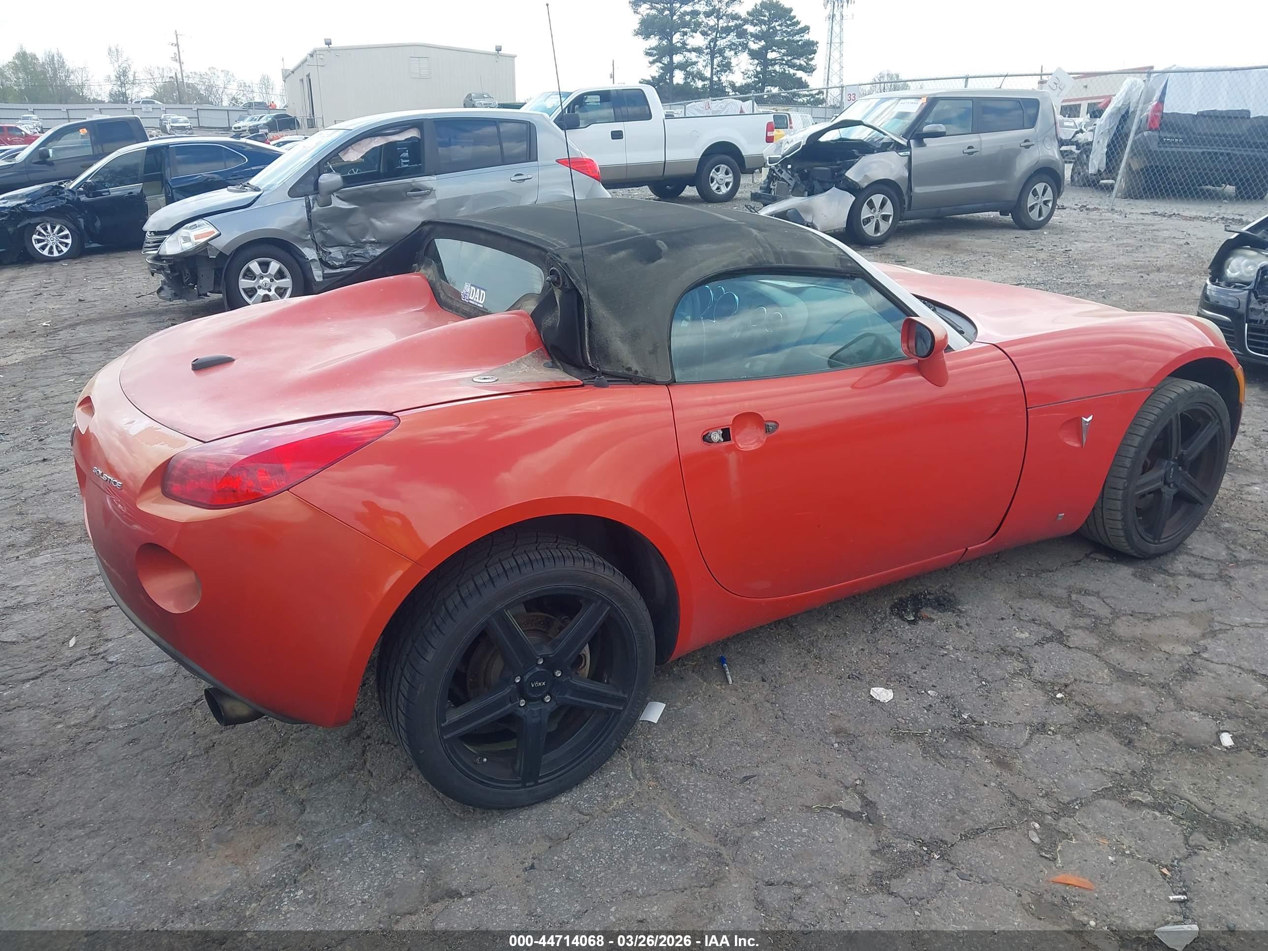 PONTIAC SOLSTICE image 4