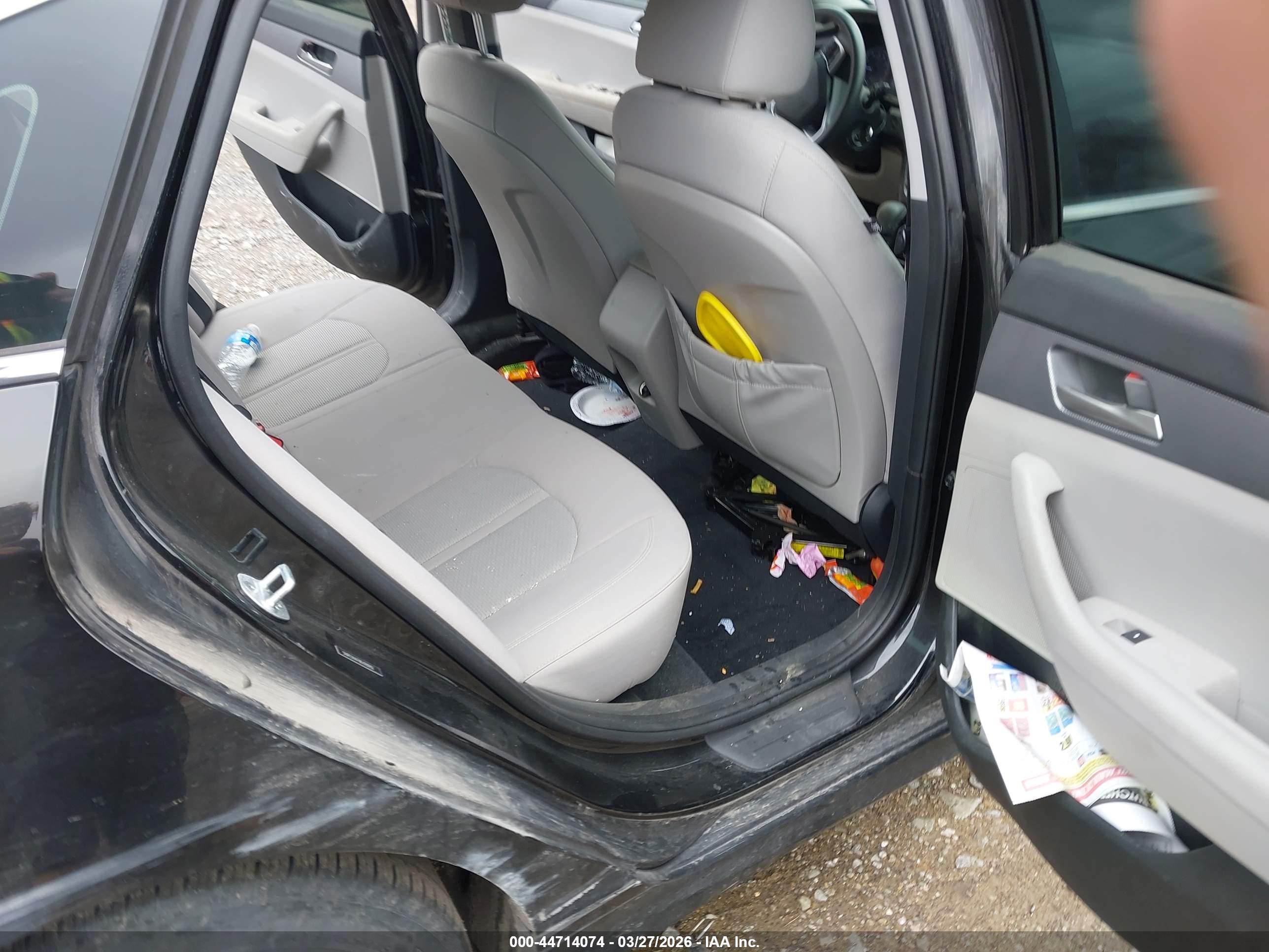HYUNDAI SONATA image 8
