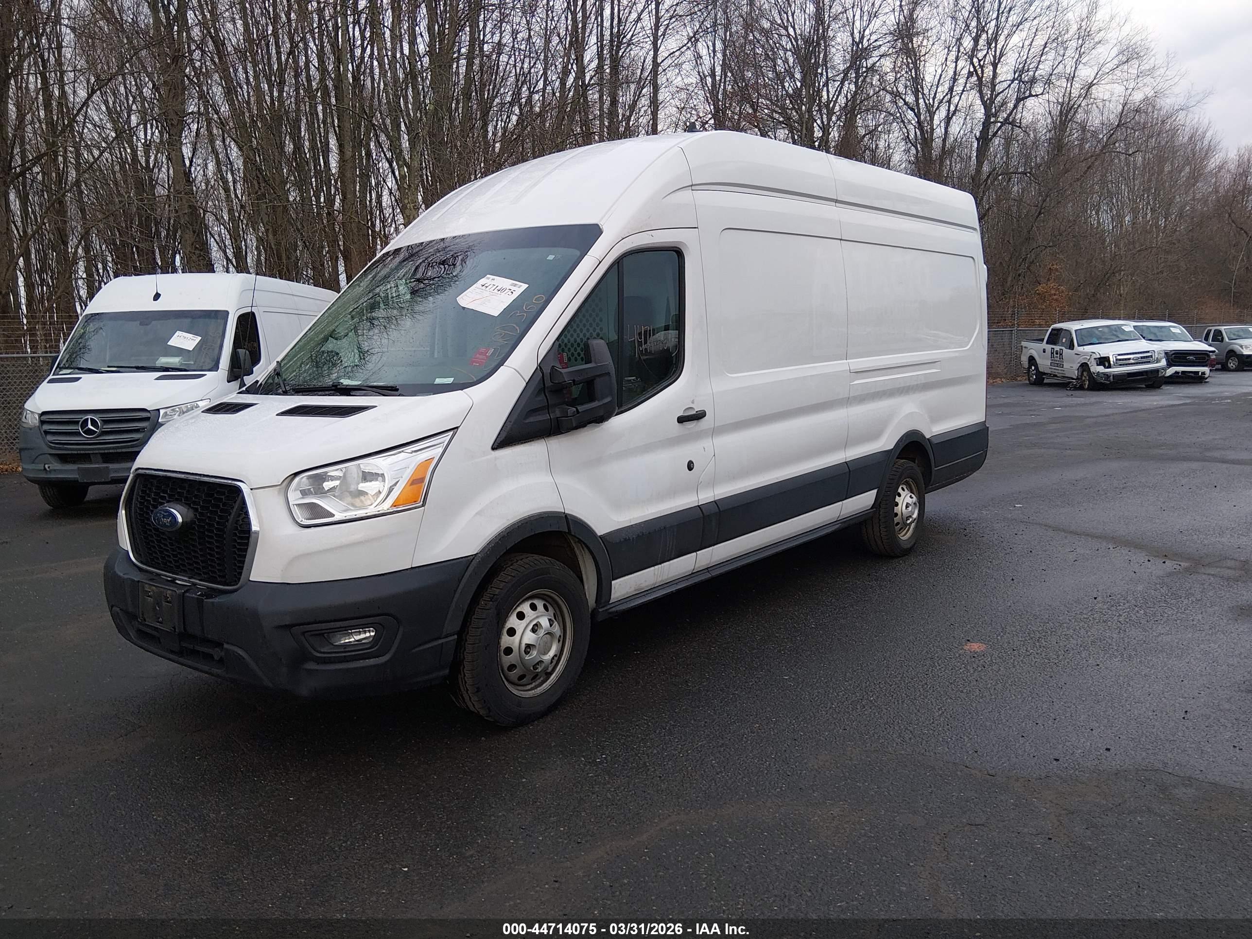 FORD TRANSIT-250 image 2