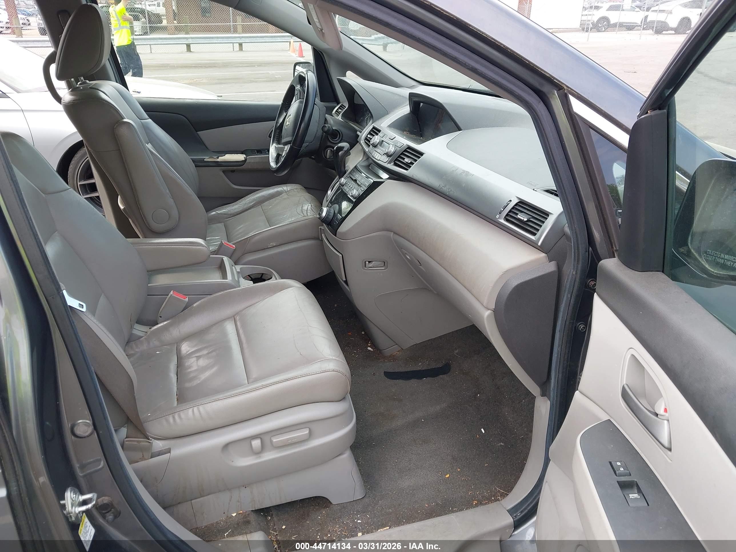 HONDA ODYSSEY image 5