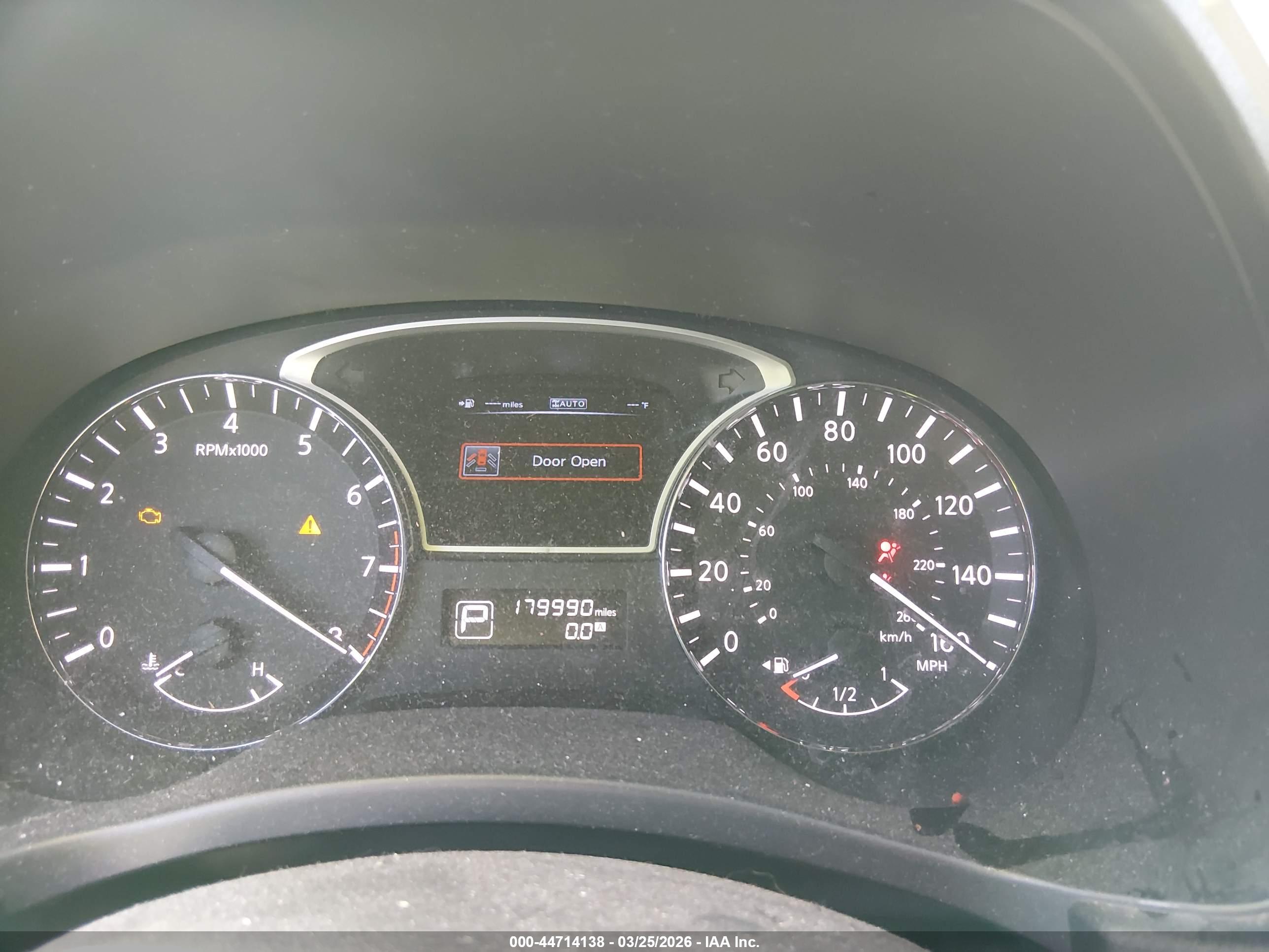 NISSAN PATHFINDER image 7