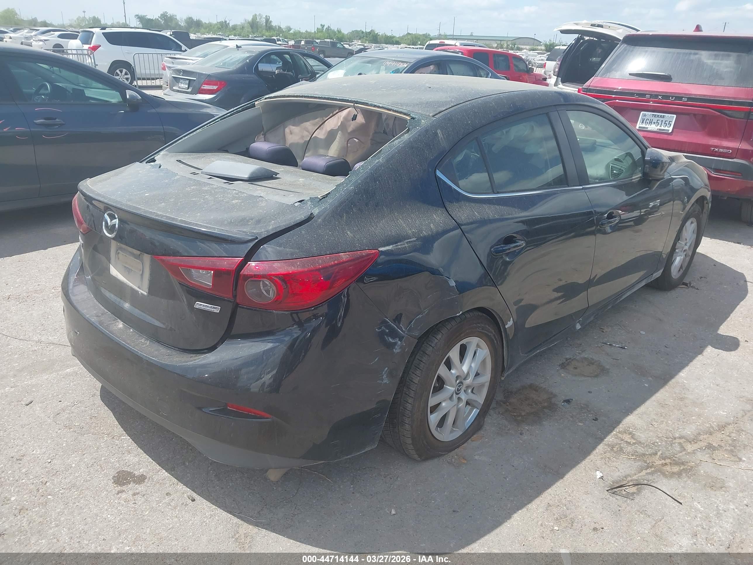 MAZDA MAZDA3 image 4