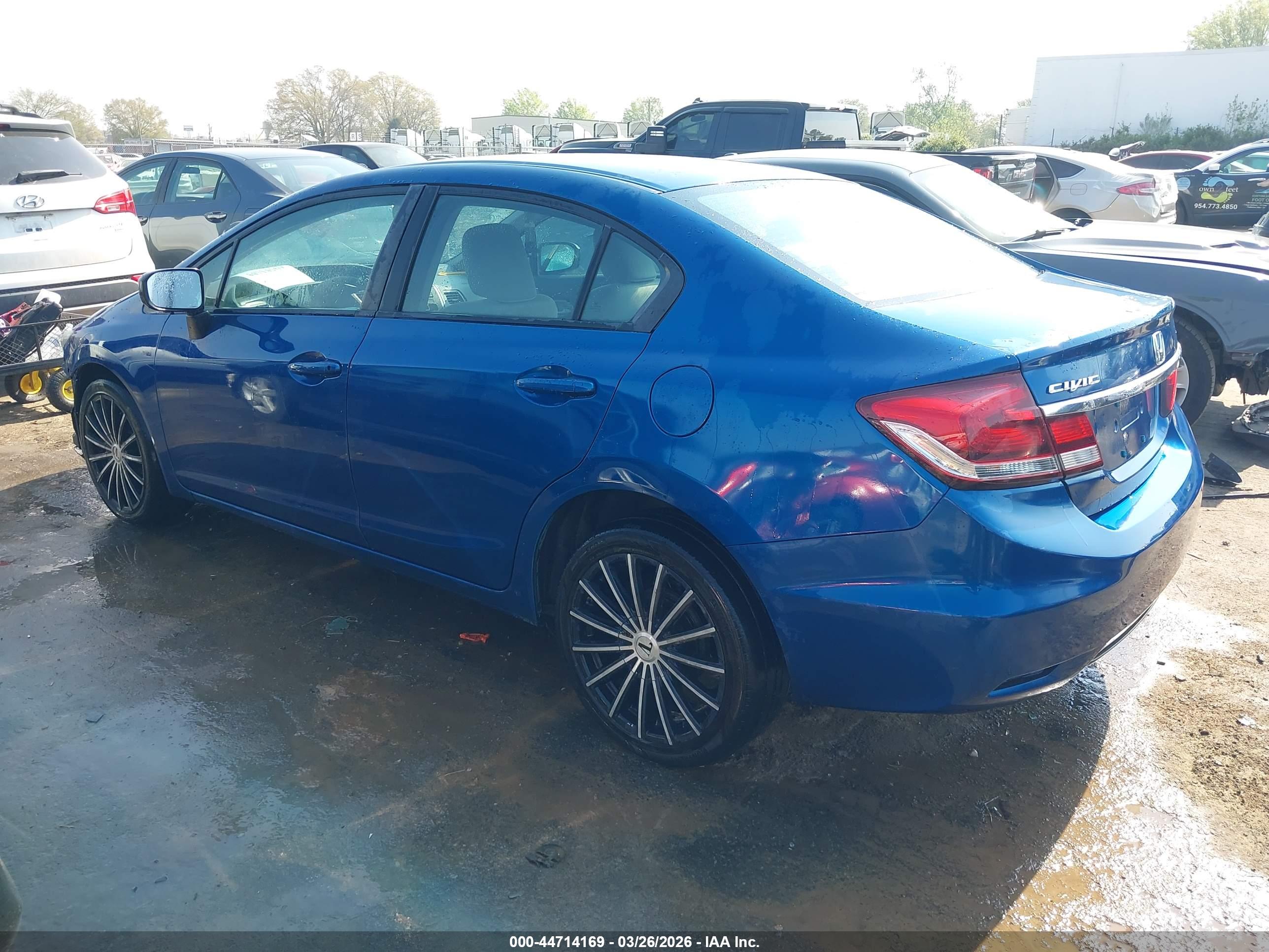 HONDA CIVIC image 3