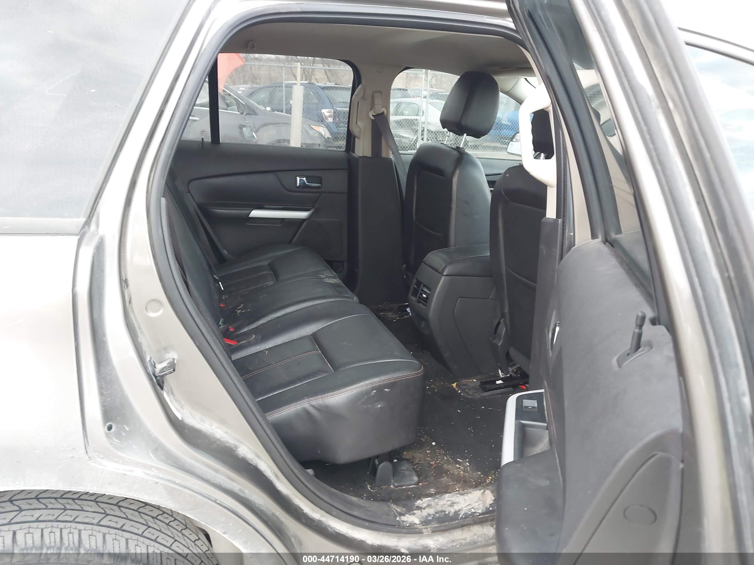 FORD EDGE image 8