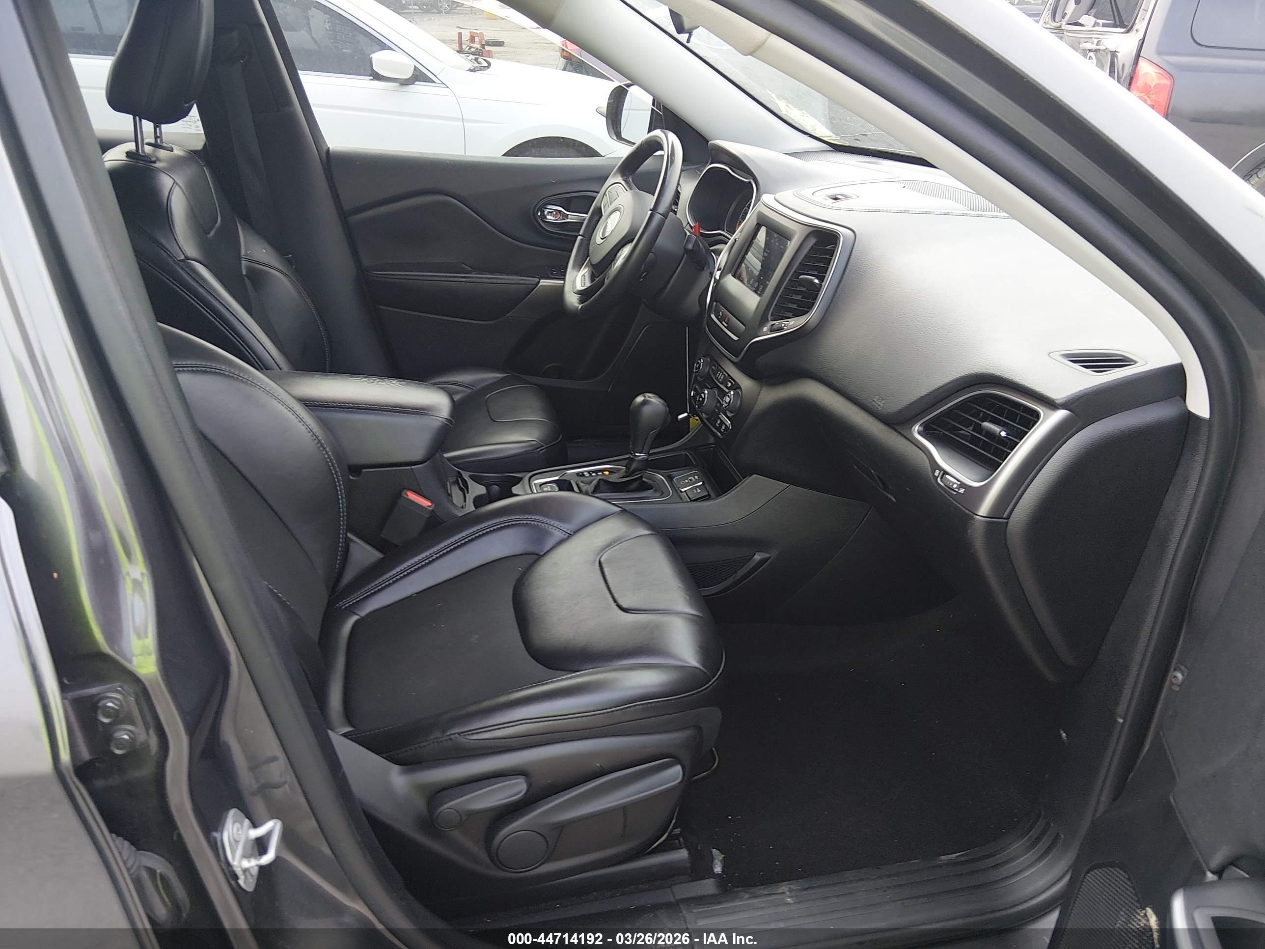 JEEP CHEROKEE image 5