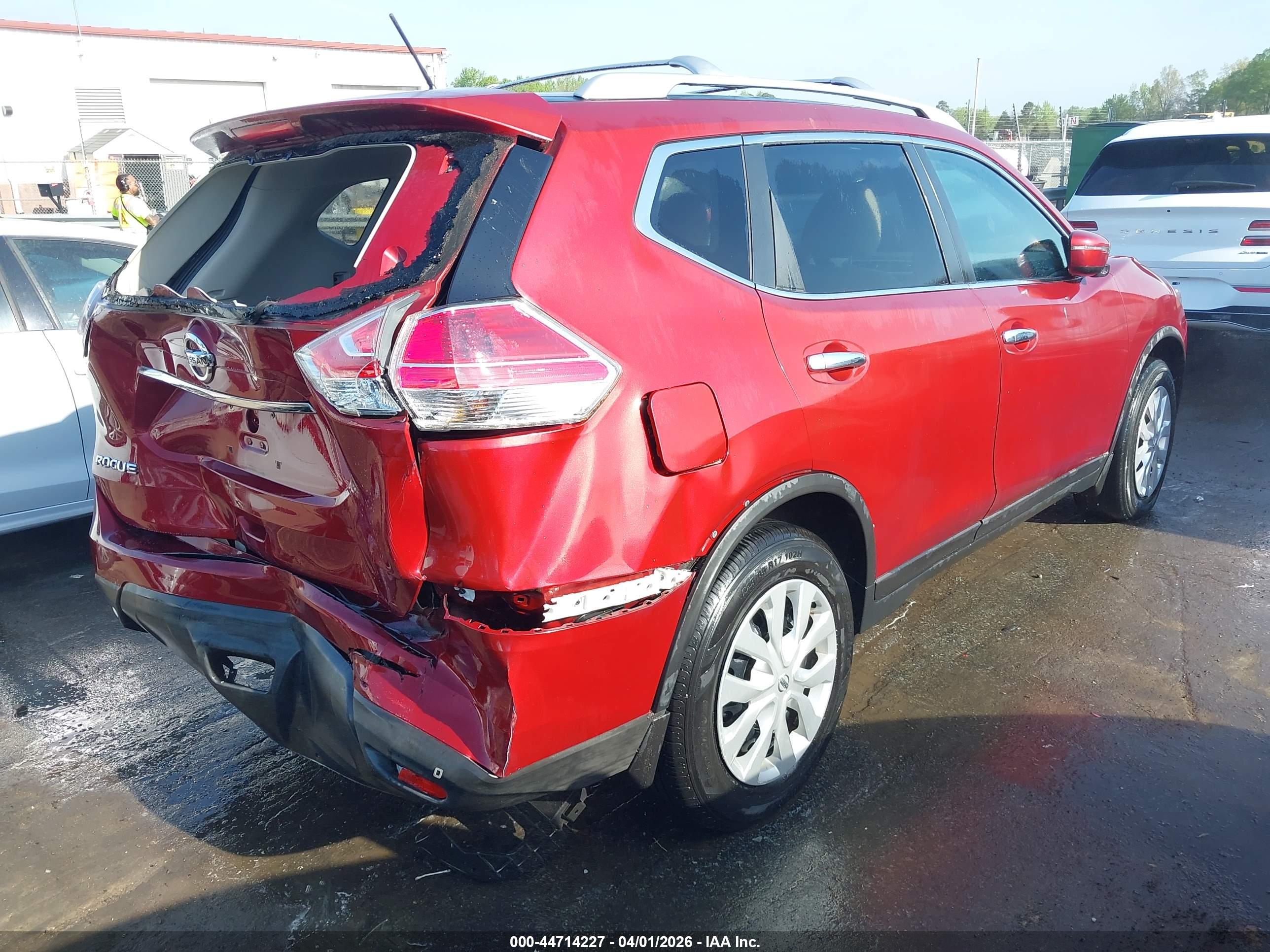 NISSAN ROGUE image 4