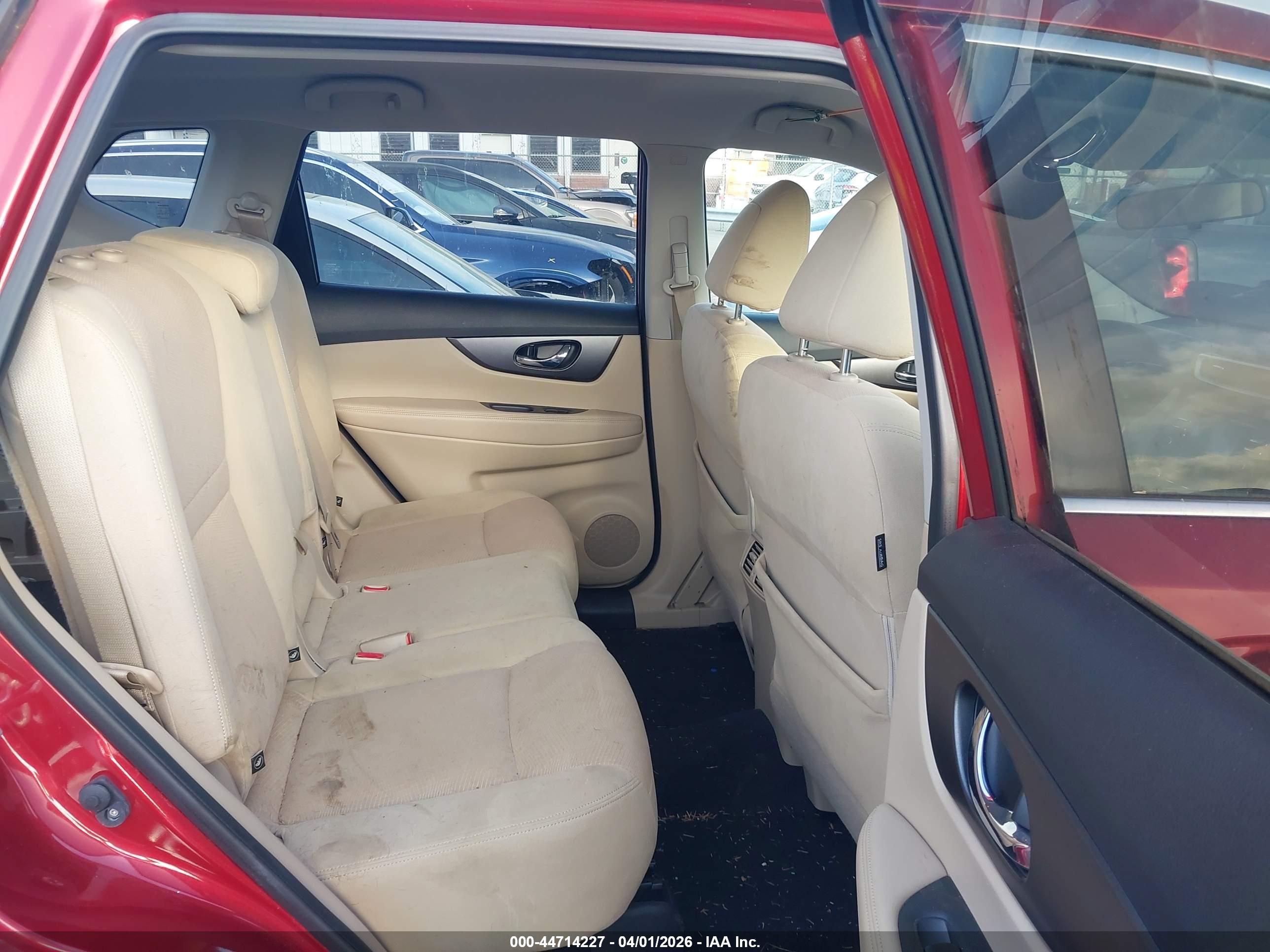 NISSAN ROGUE image 8