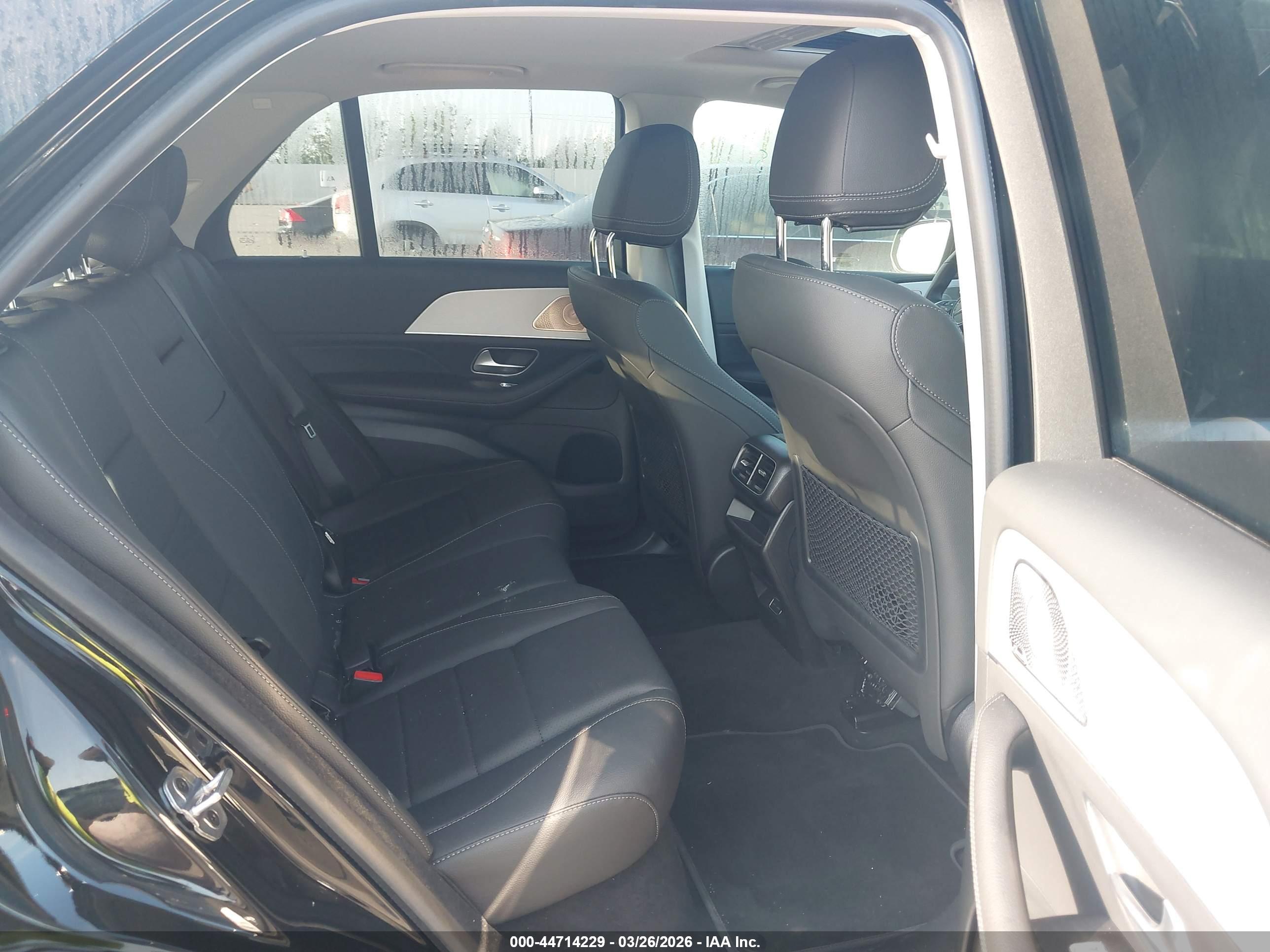 MERCEDES-BENZ GLE image 8