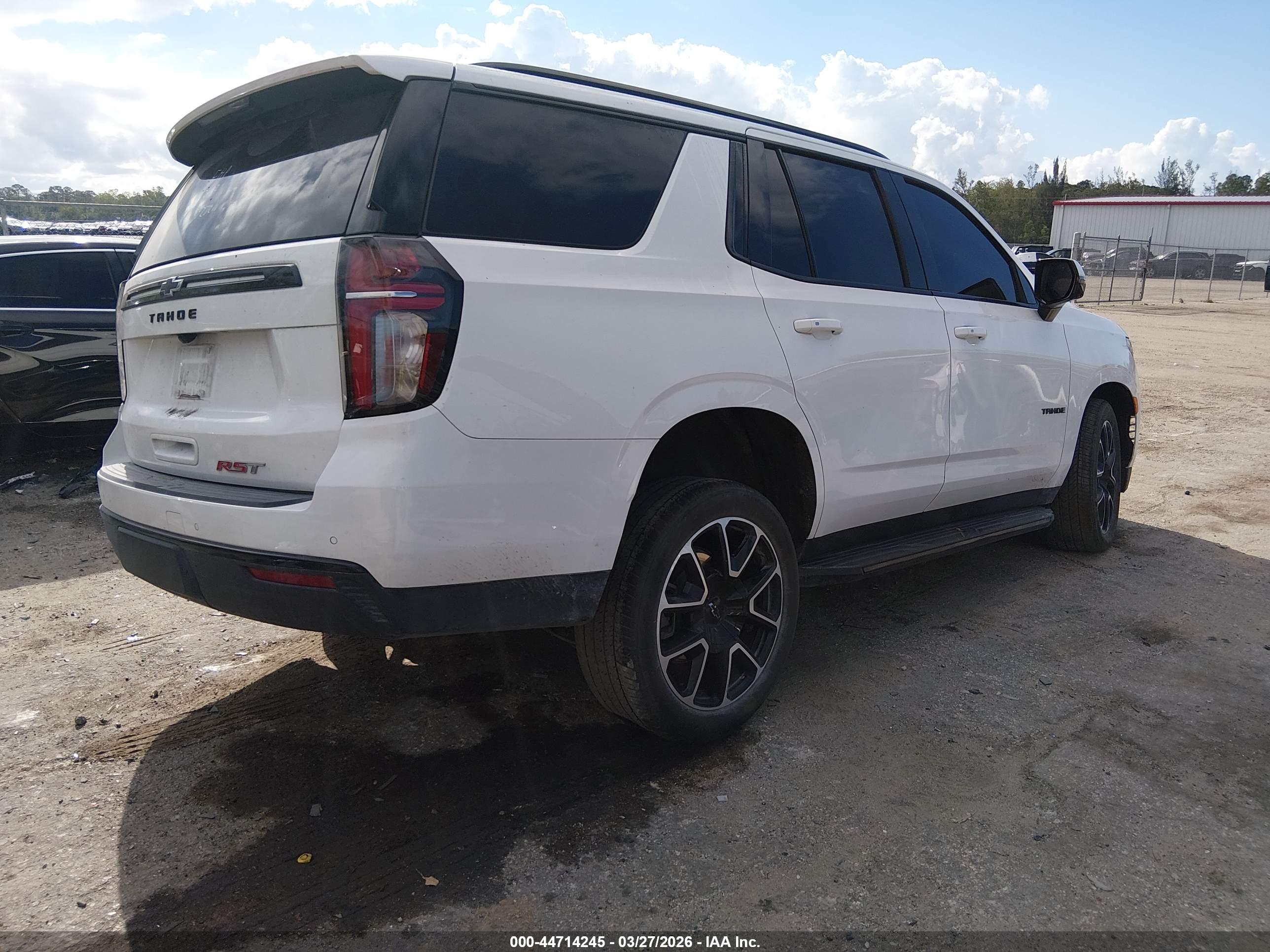 CHEVROLET TAHOE image 4