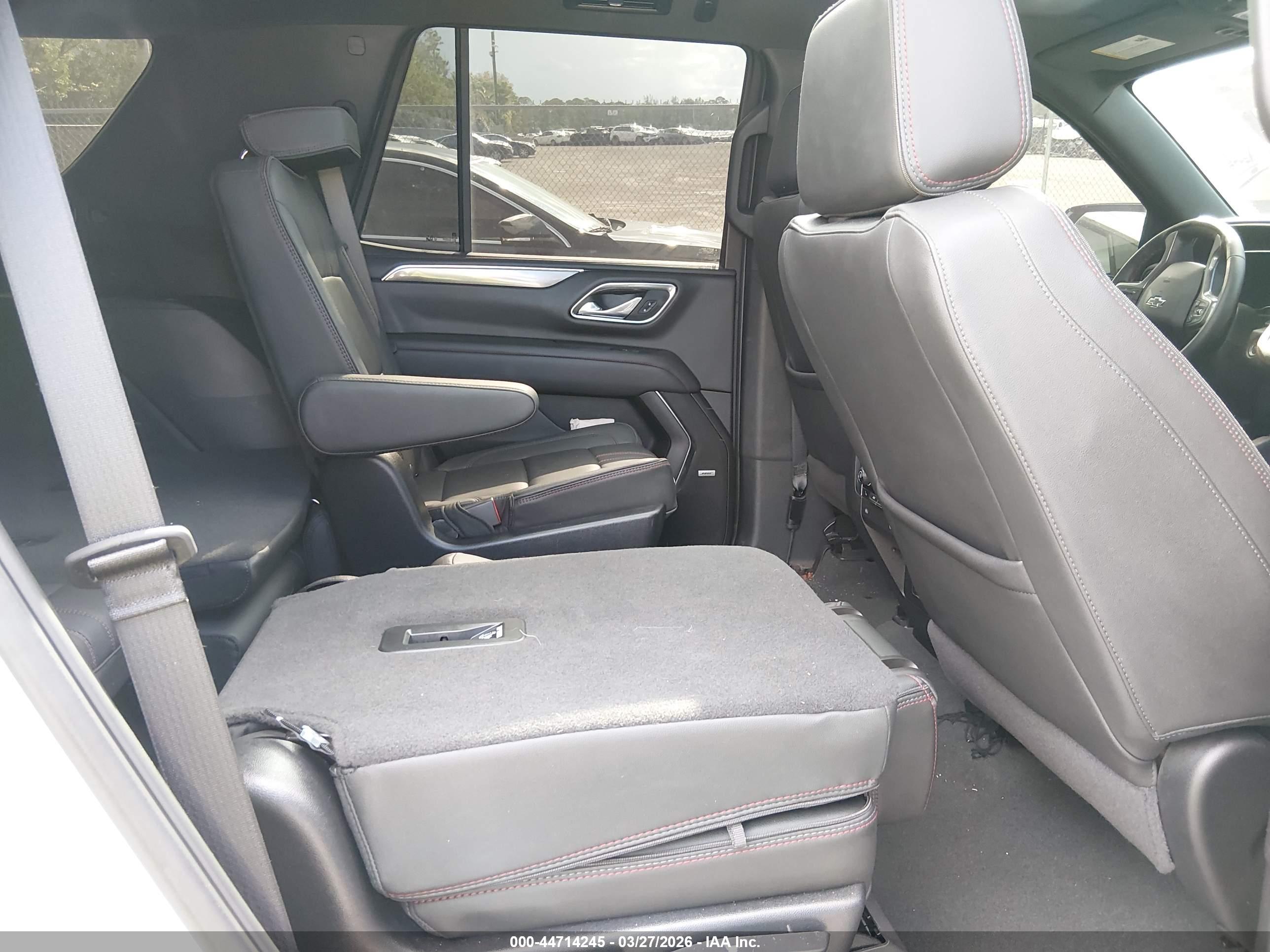 CHEVROLET TAHOE image 8