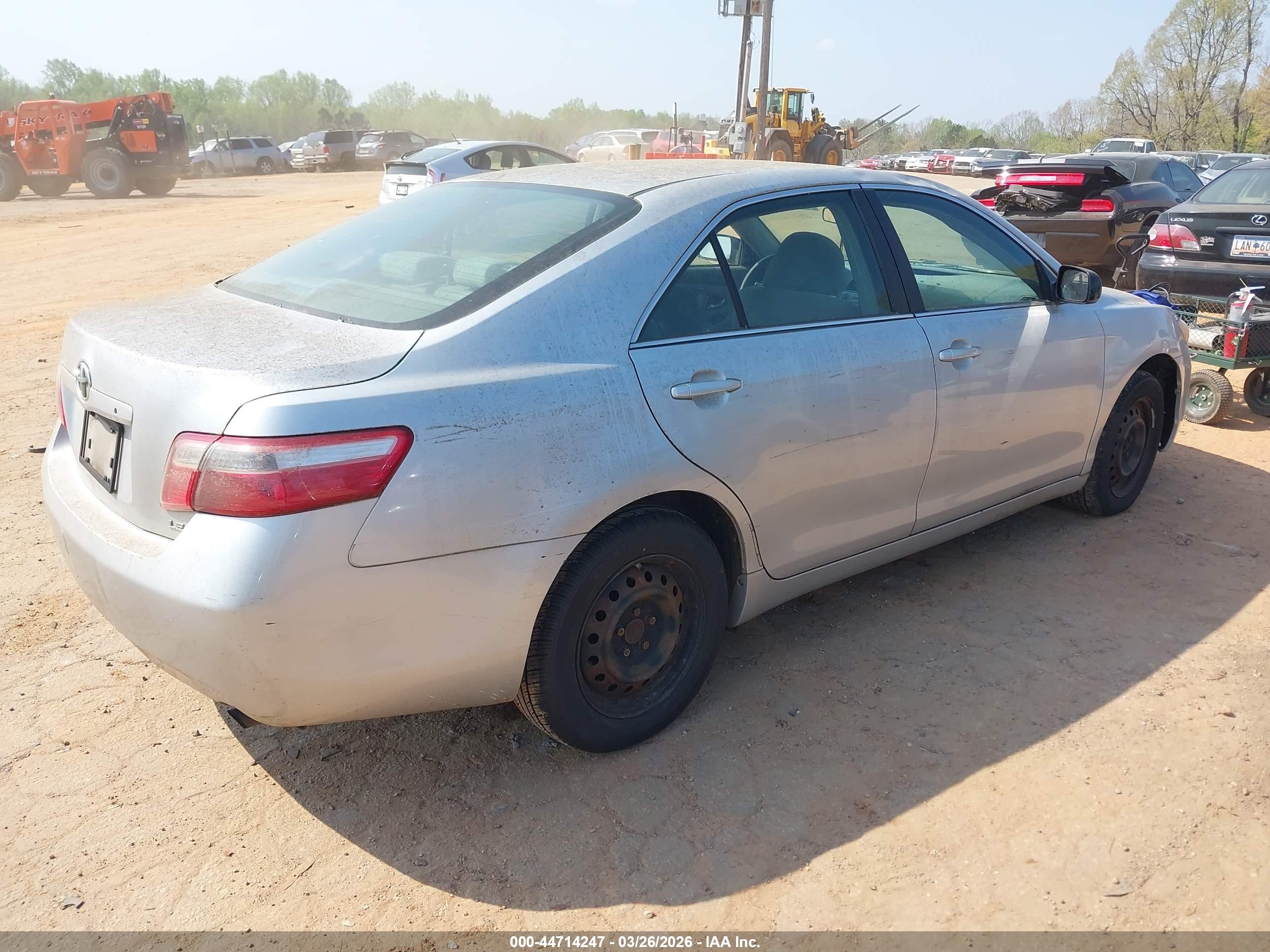 TOYOTA CAMRY image 4