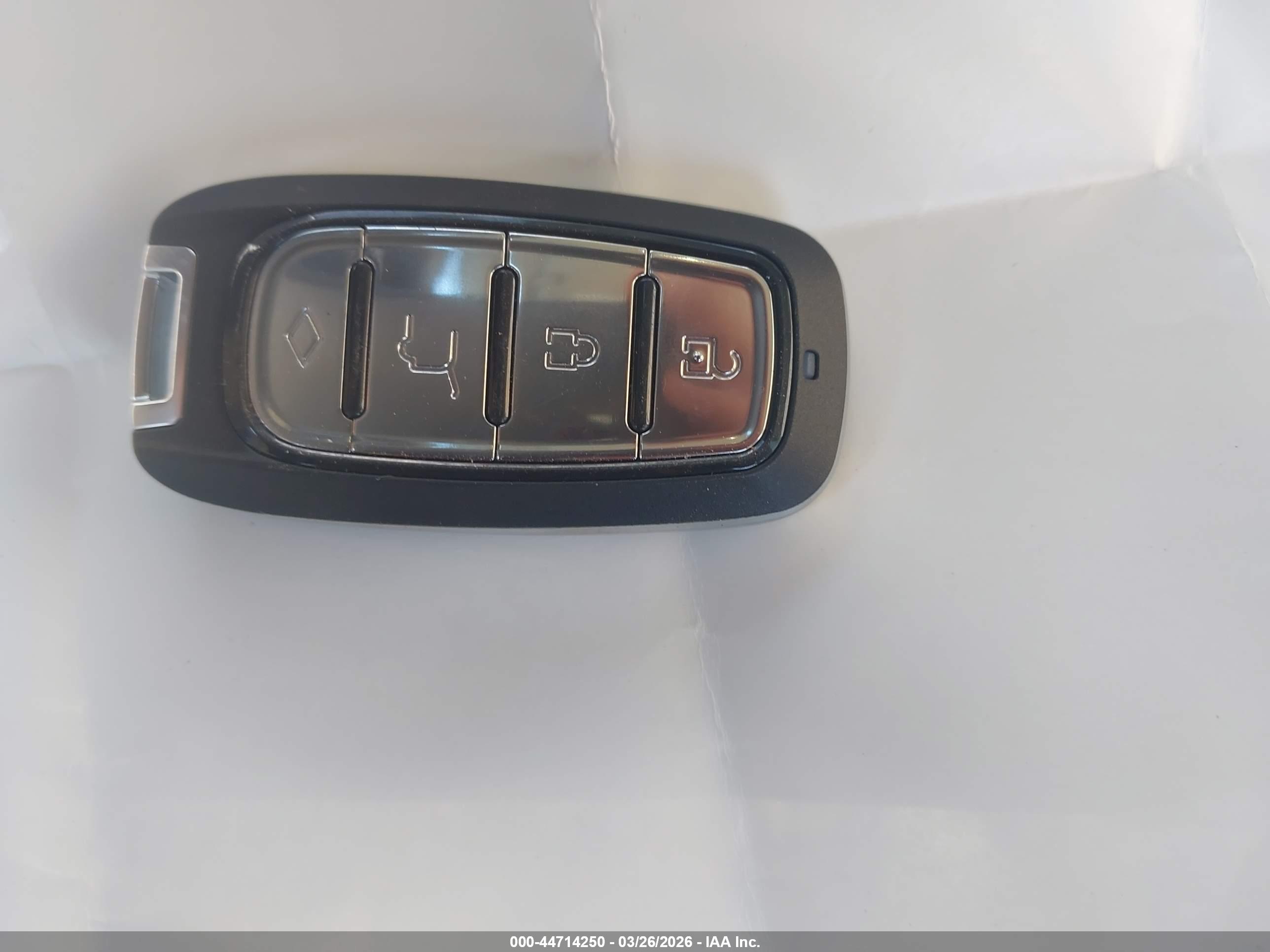 INFINITI Q50 image 11