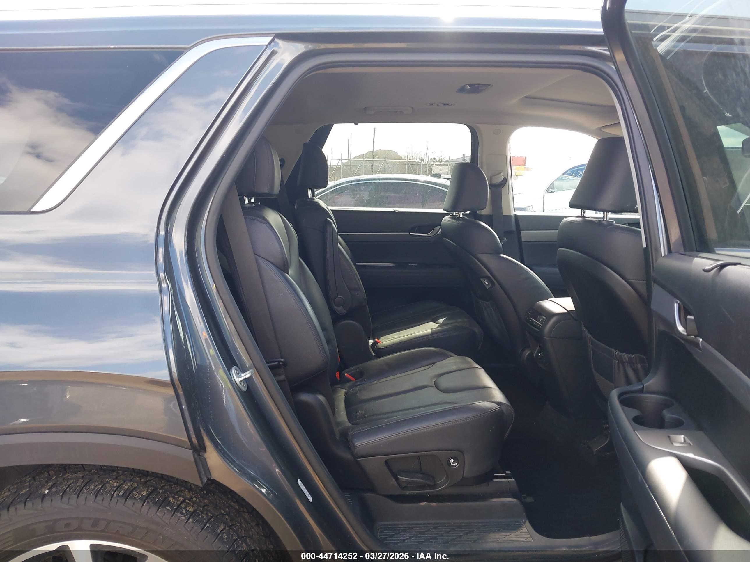 HYUNDAI PALISADE image 8