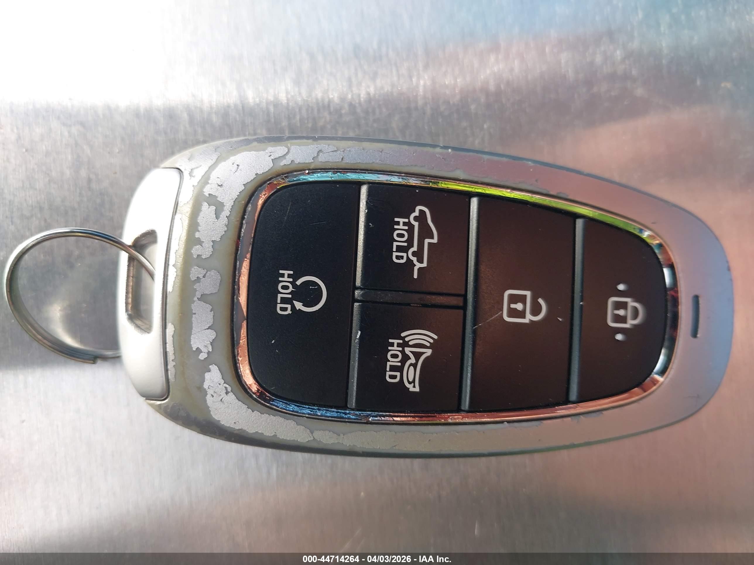 HYUNDAI SANTA image 11