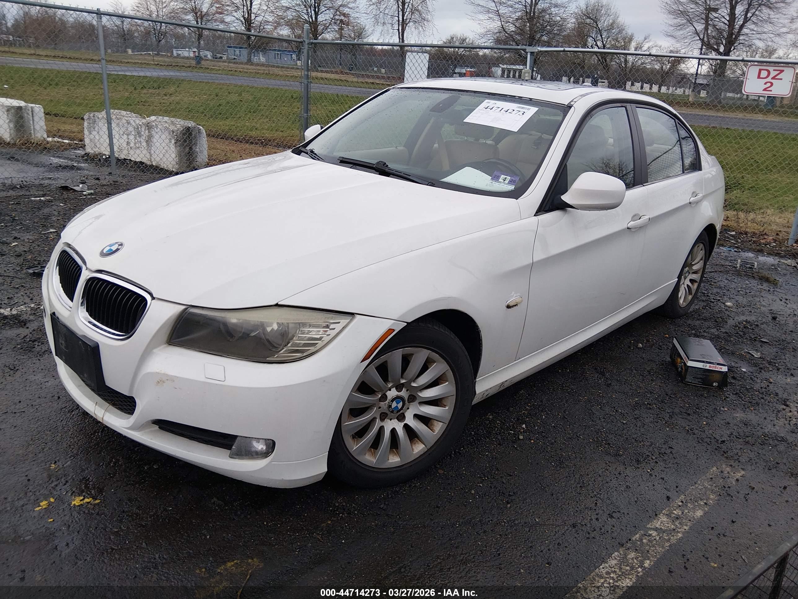 BMW 328I image 2
