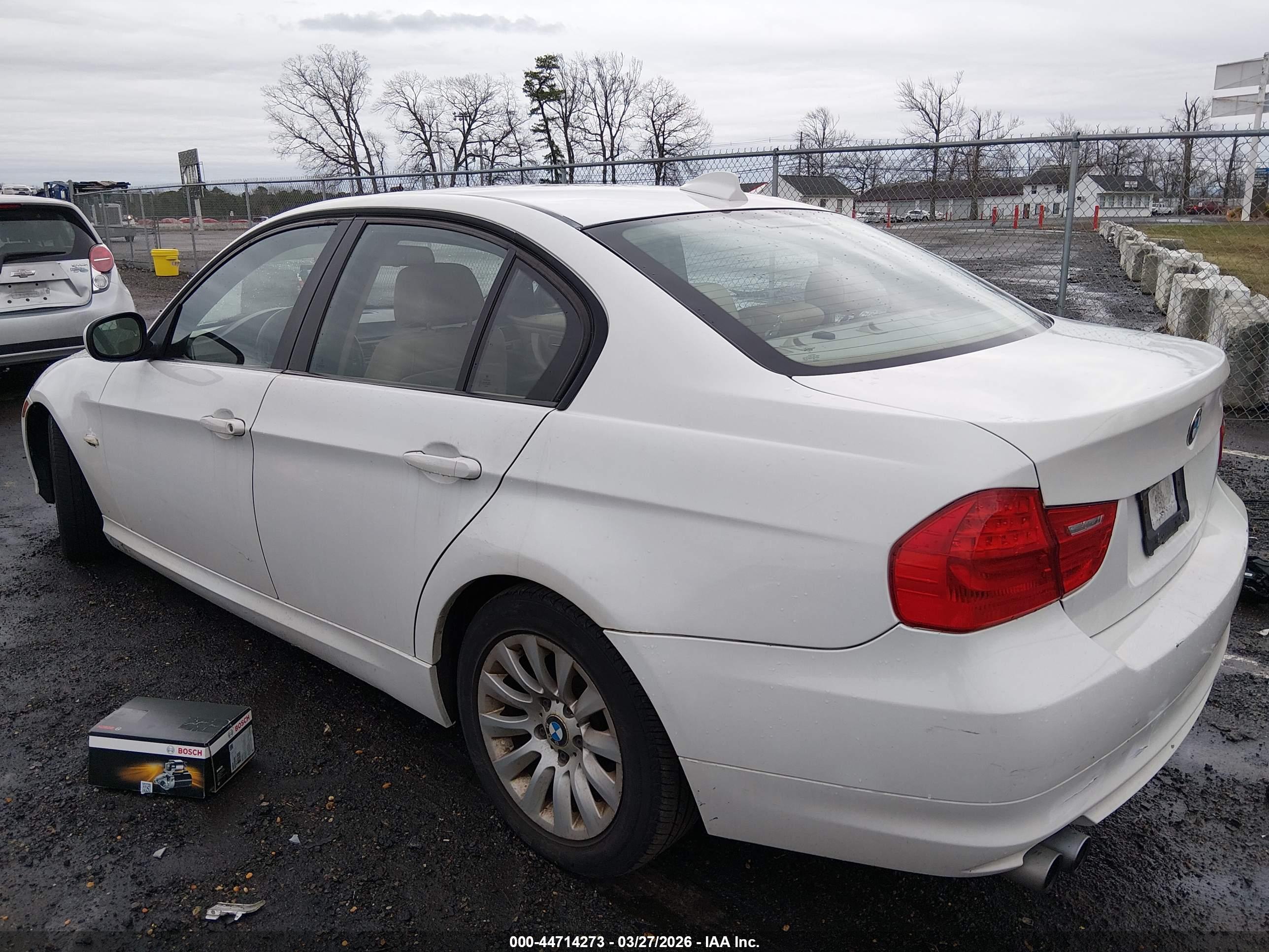 BMW 328I image 3