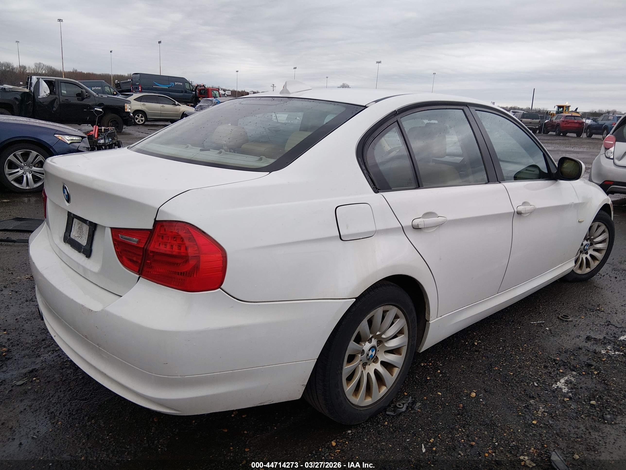 BMW 328I image 4