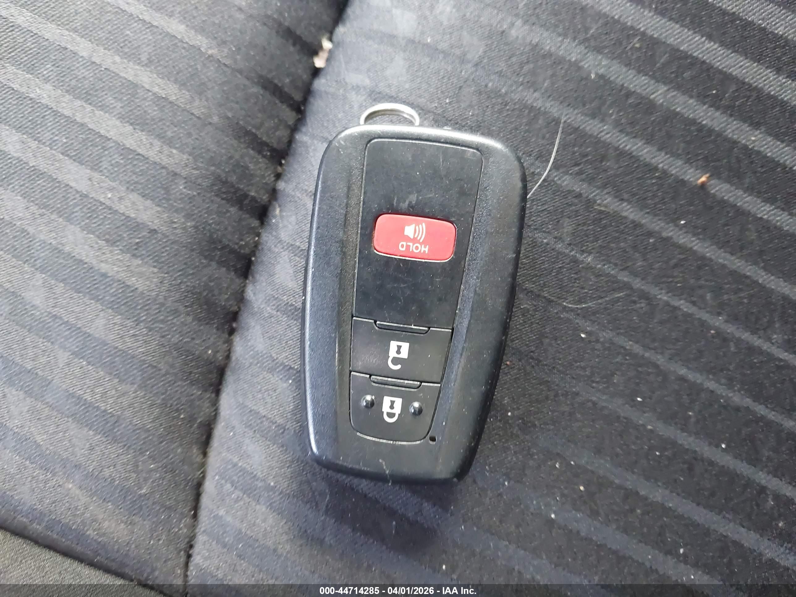 TOYOTA PRIUS image 11