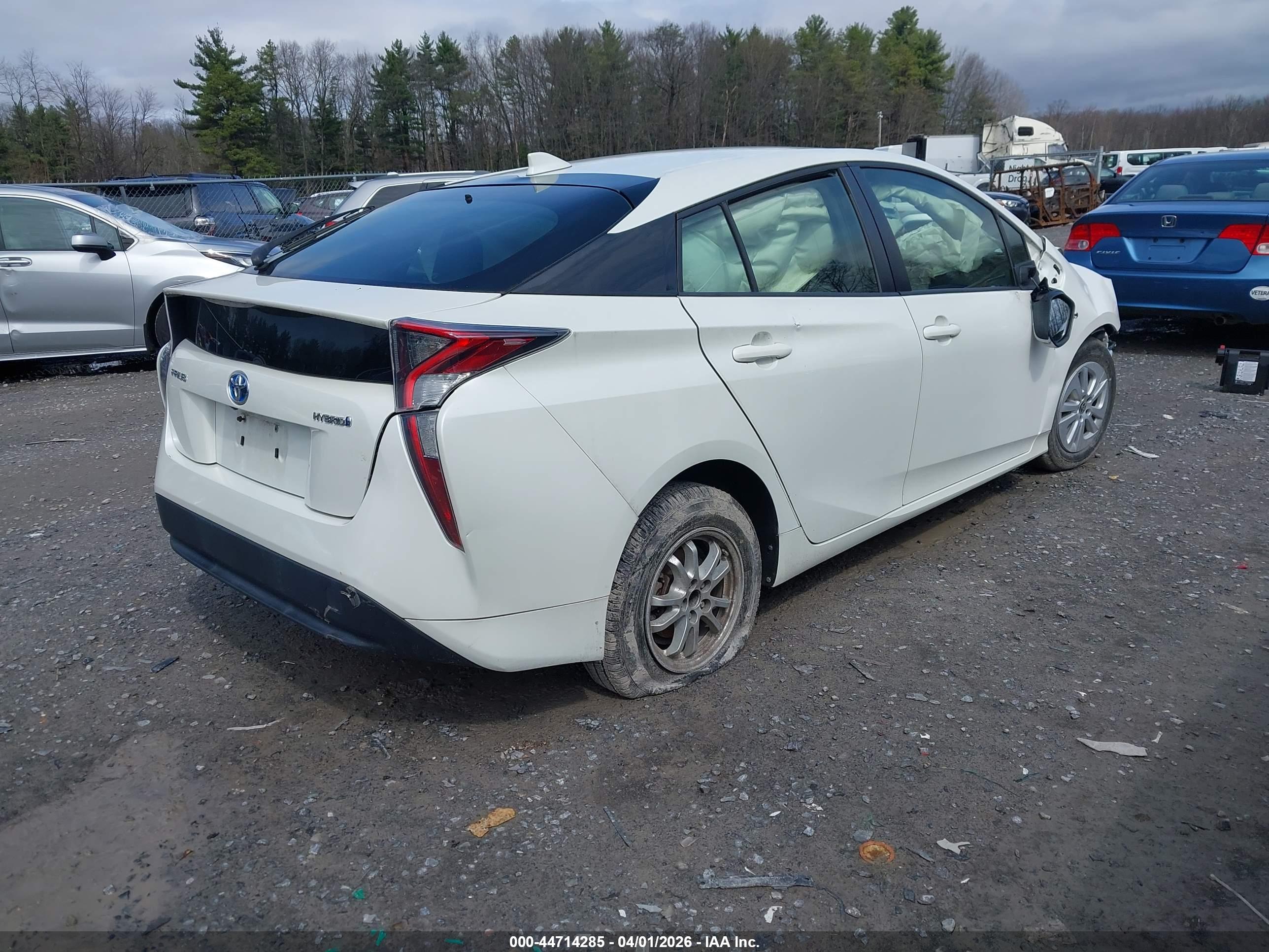 TOYOTA PRIUS image 4