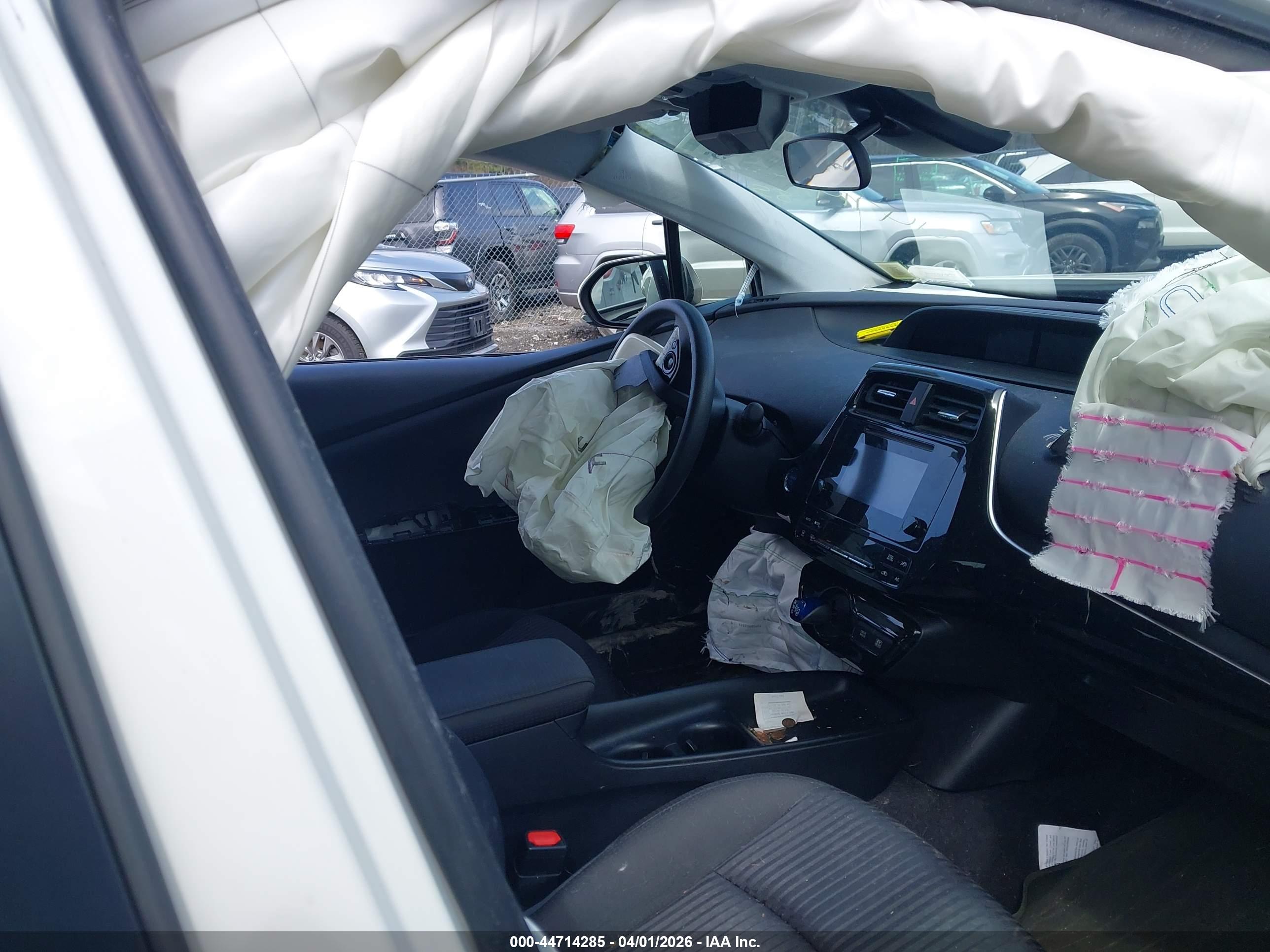 TOYOTA PRIUS image 5