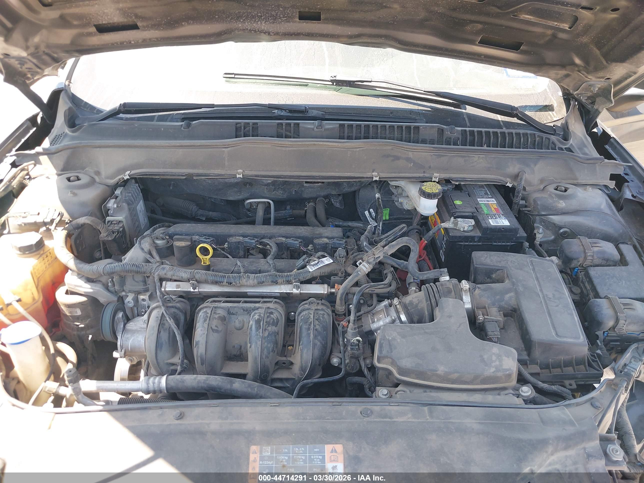FORD FUSION image 10