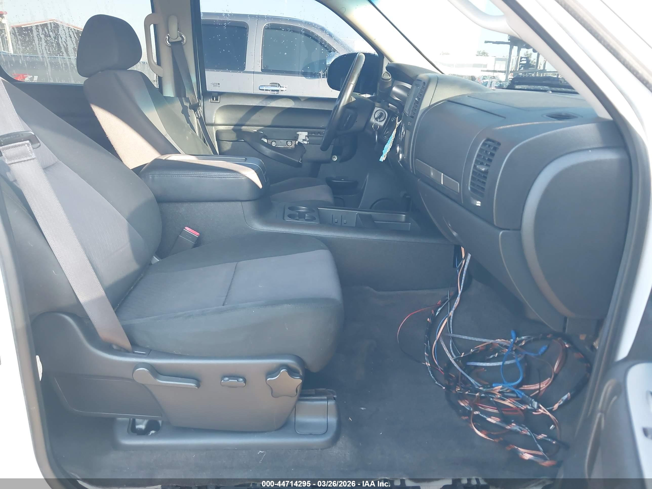GMC SIERRA image 5