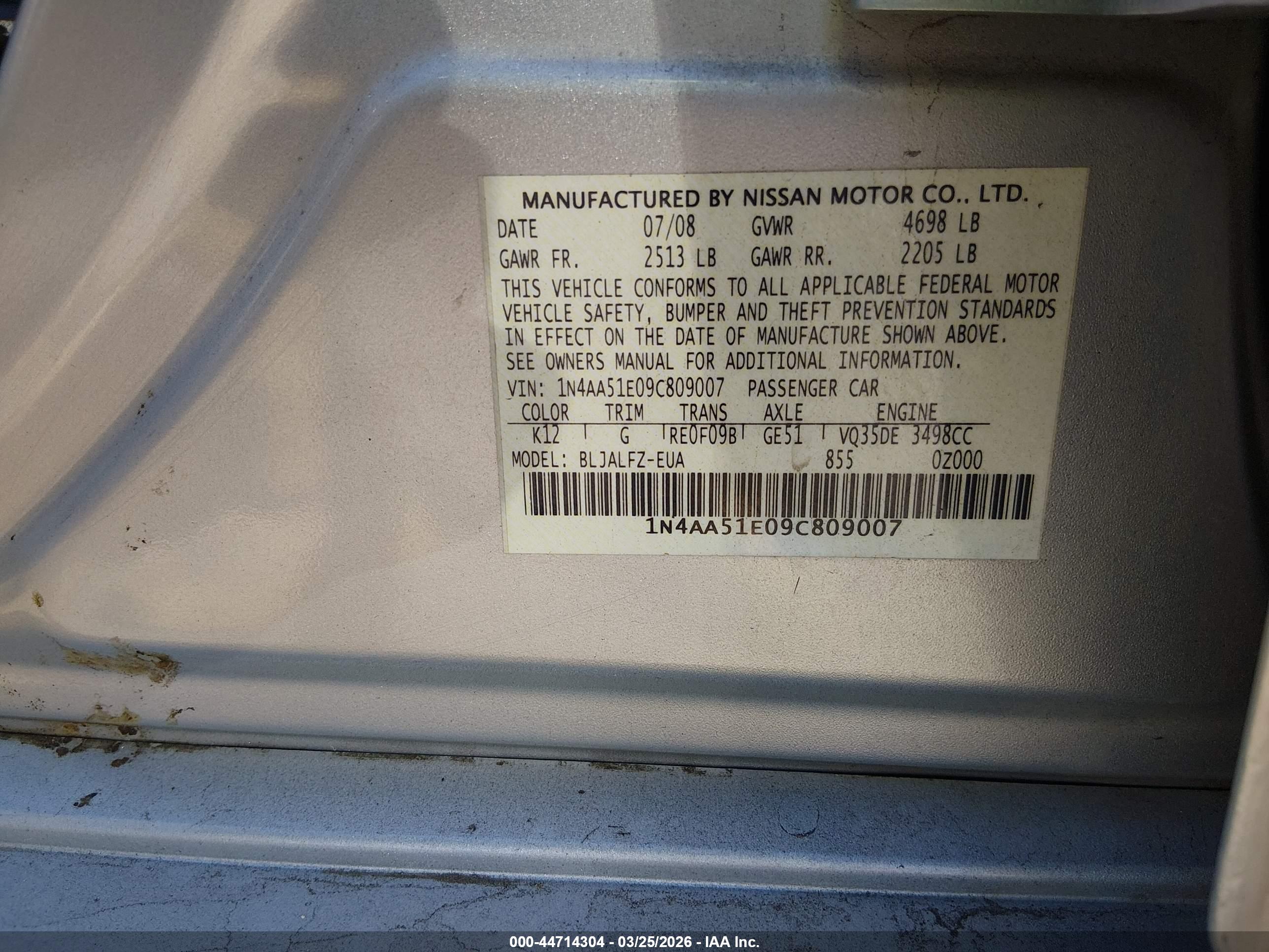 NISSAN MAXIMA image 9