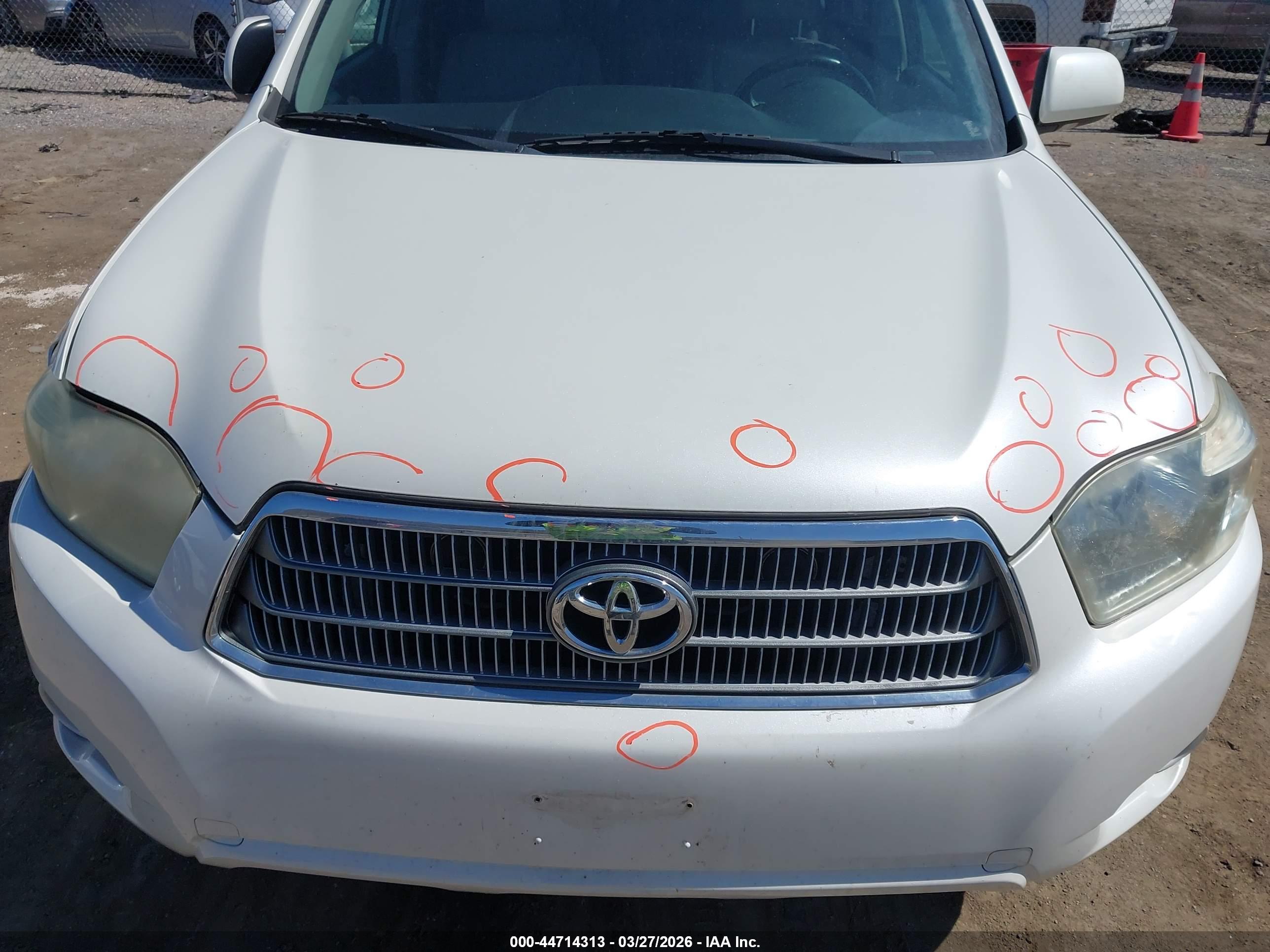 TOYOTA HIGHLANDER image 6