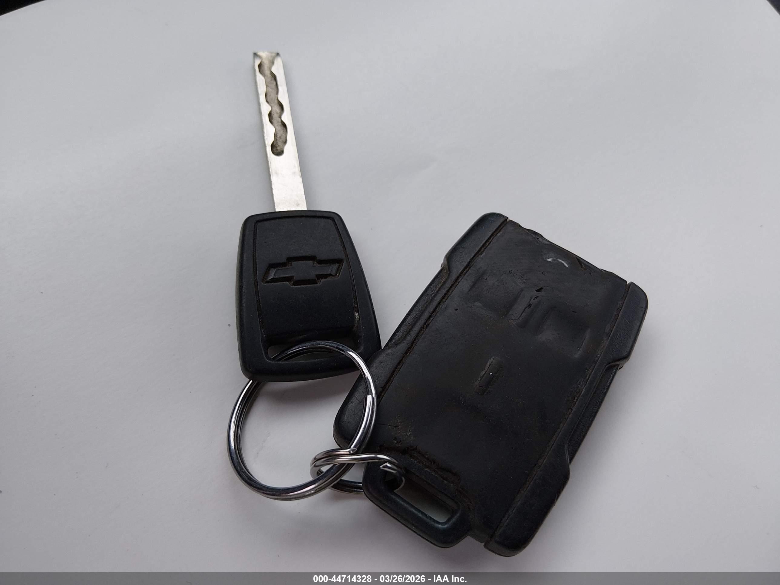 CHEVROLET SILVERADO image 11