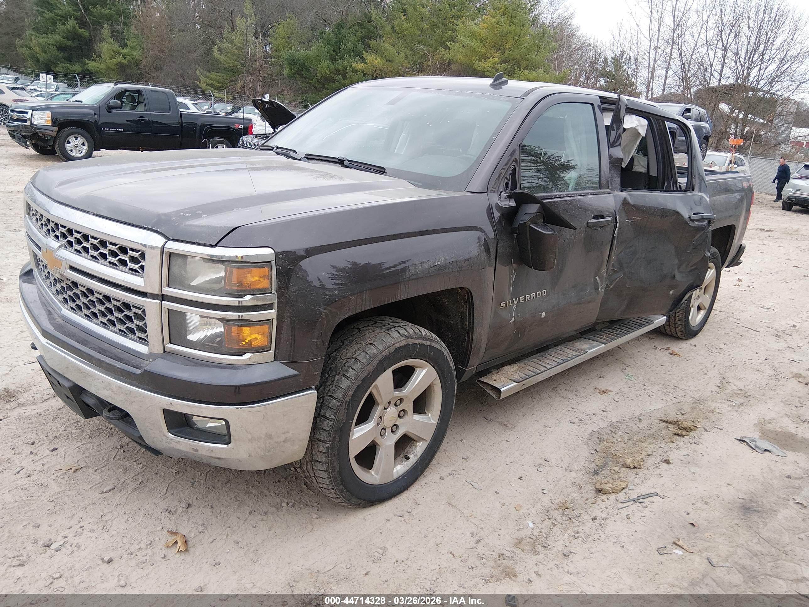CHEVROLET SILVERADO image 2