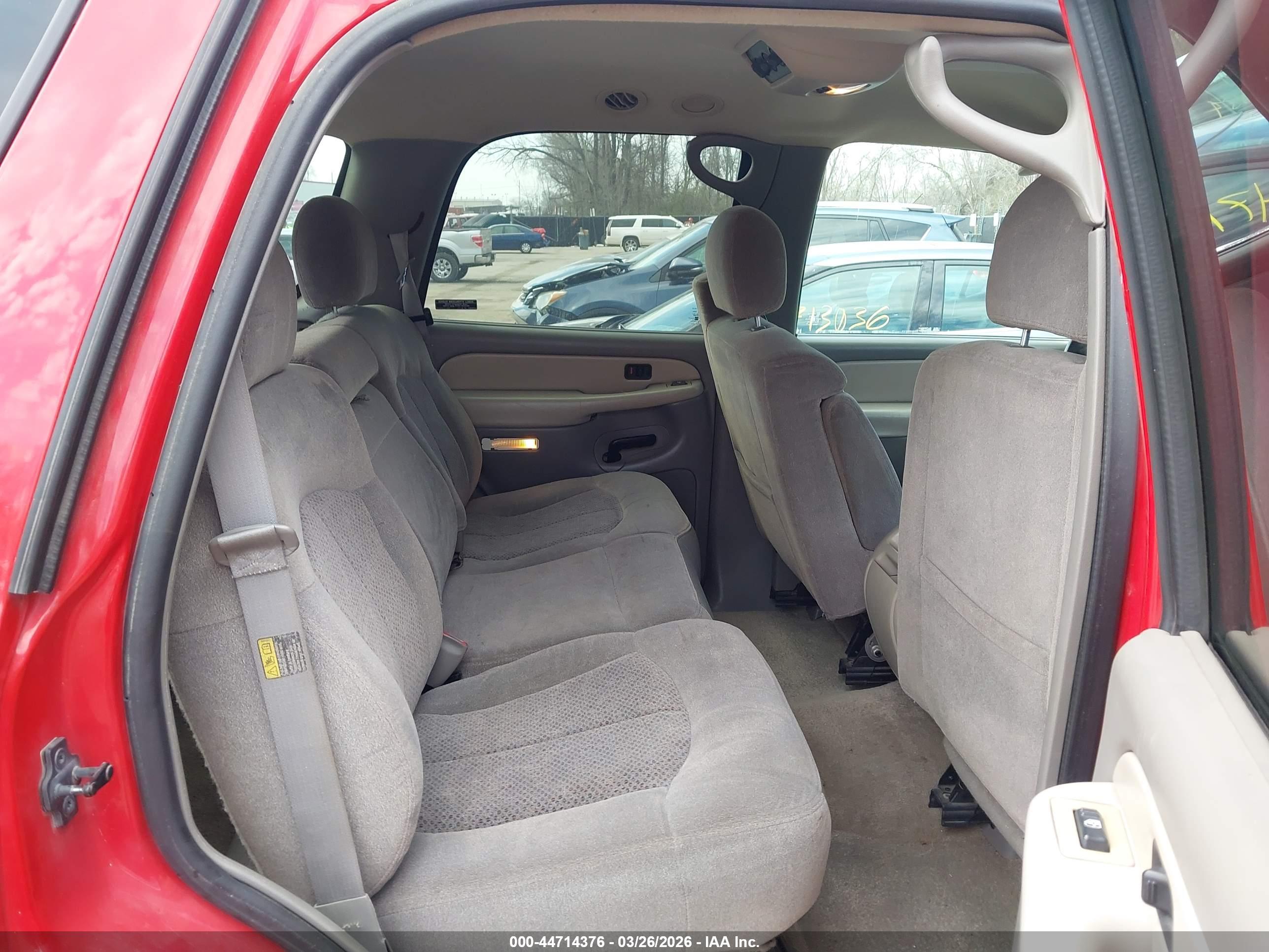 CHEVROLET TAHOE image 8