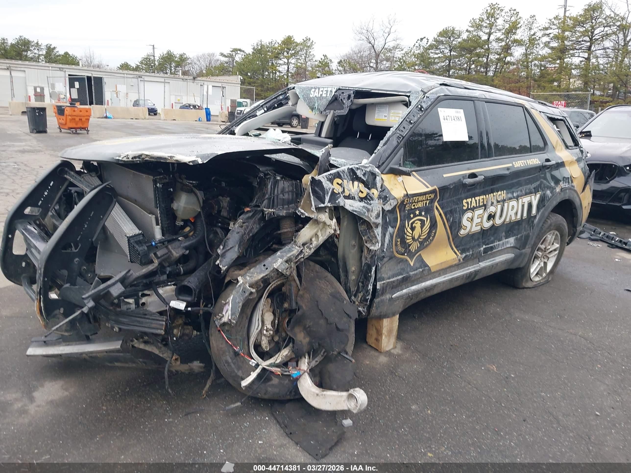 FORD EXPLORER image 2