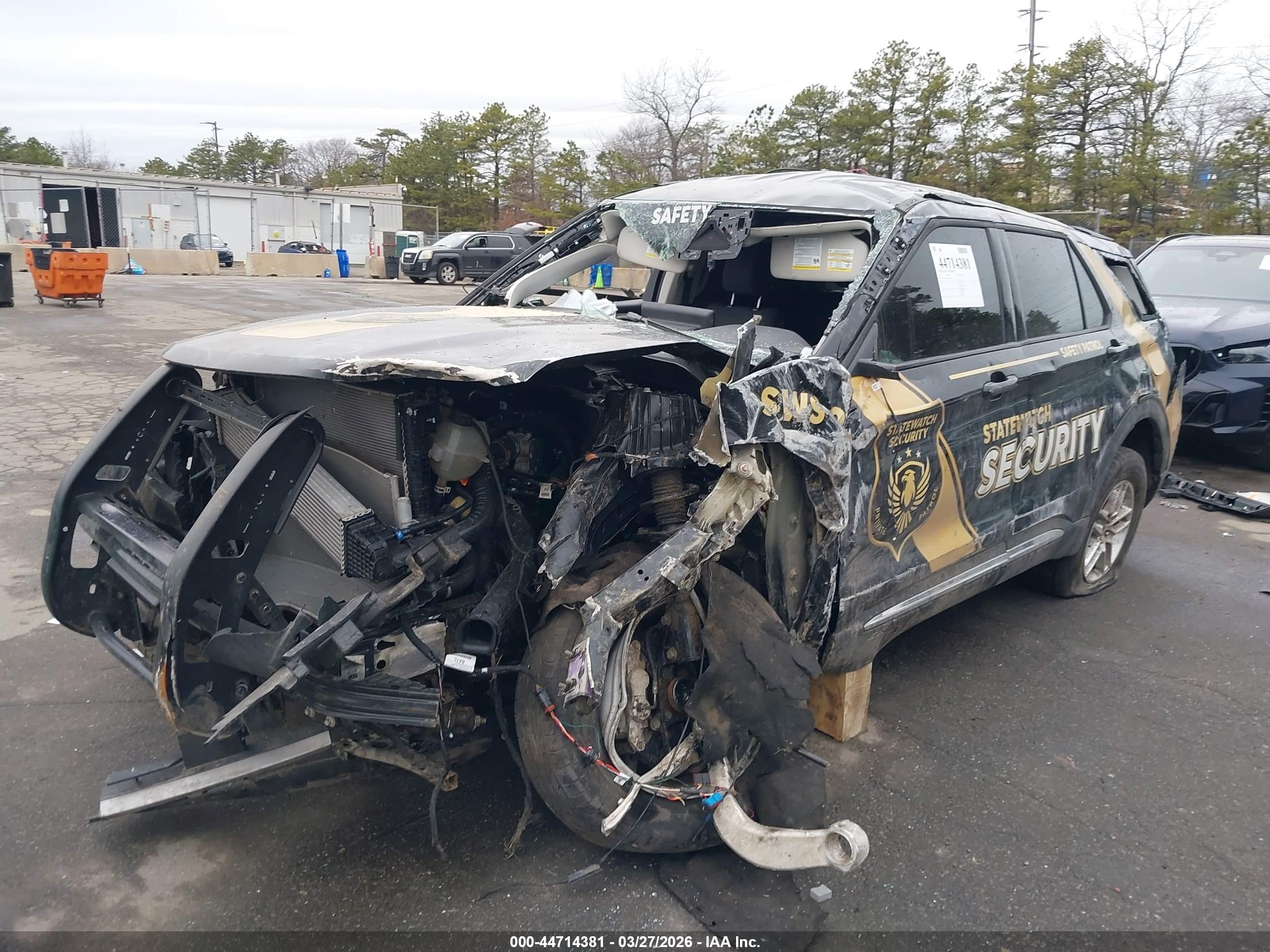 FORD EXPLORER image 6