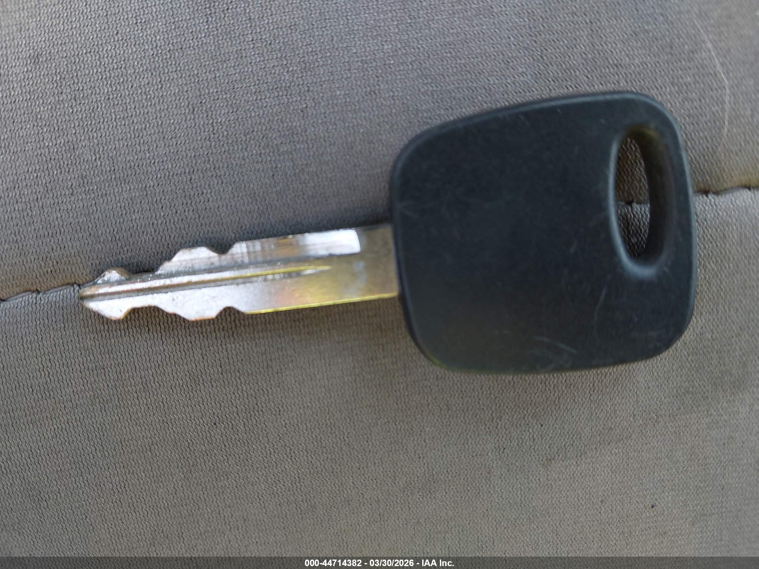 FORD EXCURSION image 11