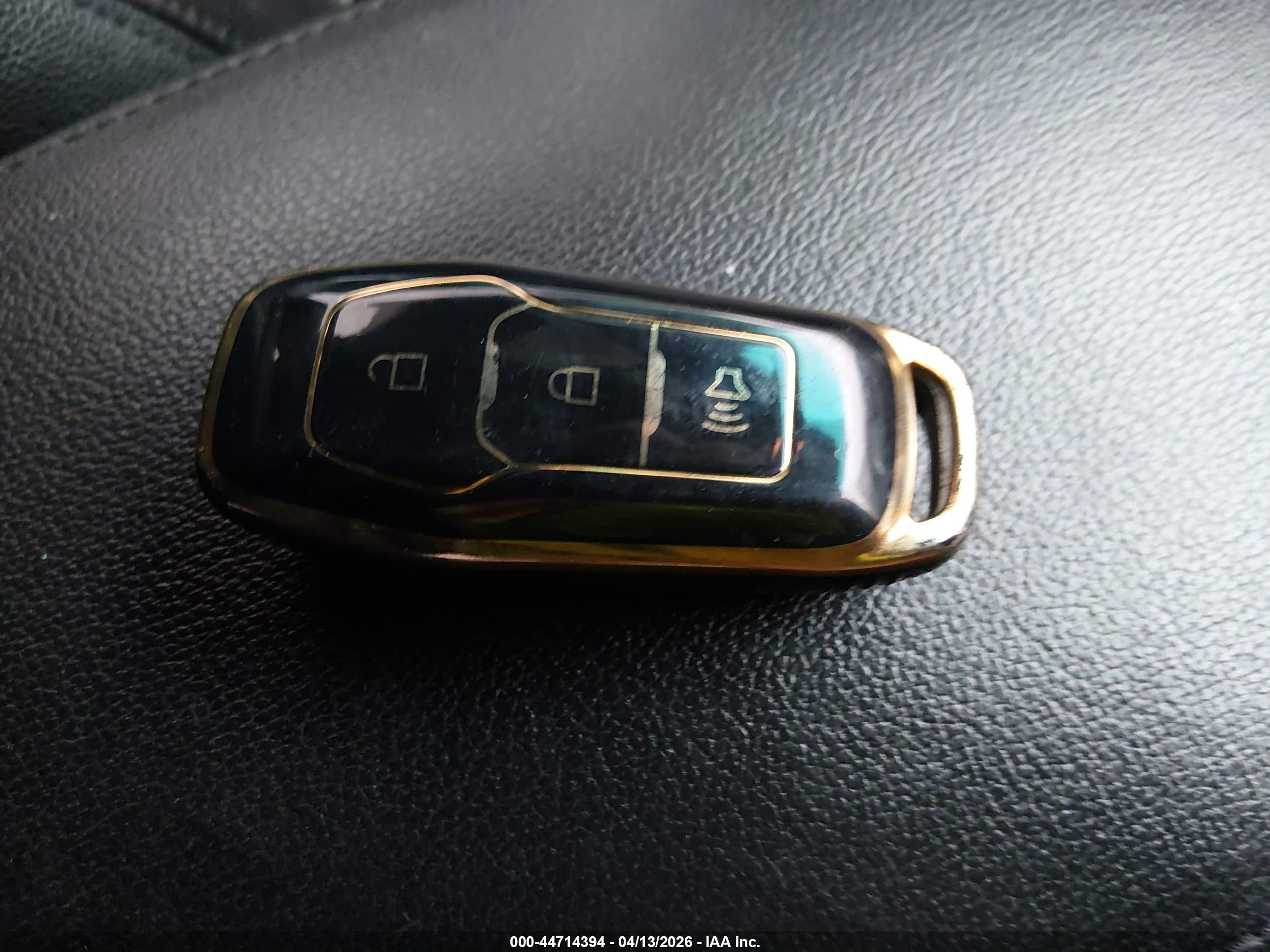 FORD EXPLORER image 11