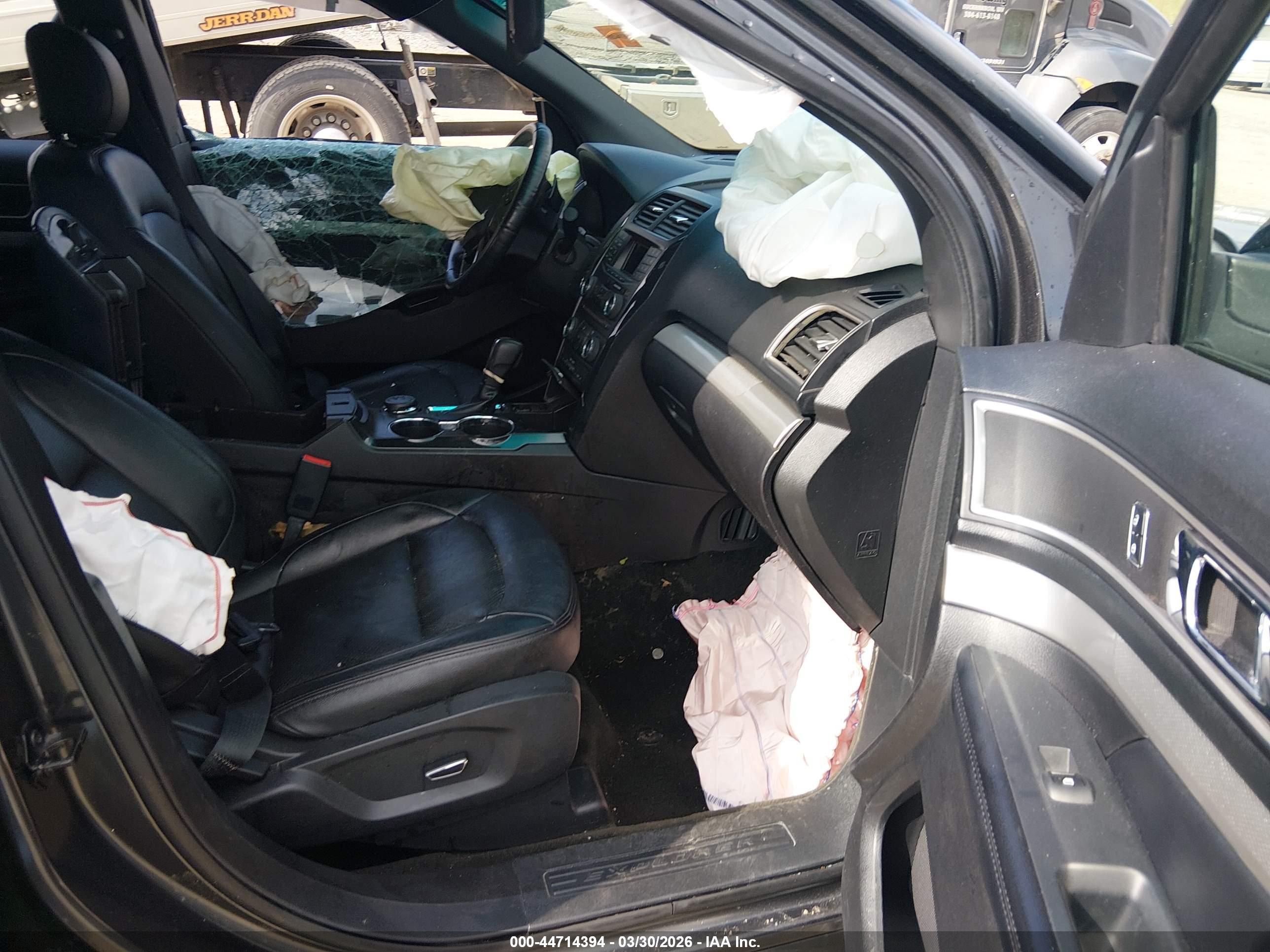 FORD EXPLORER image 5