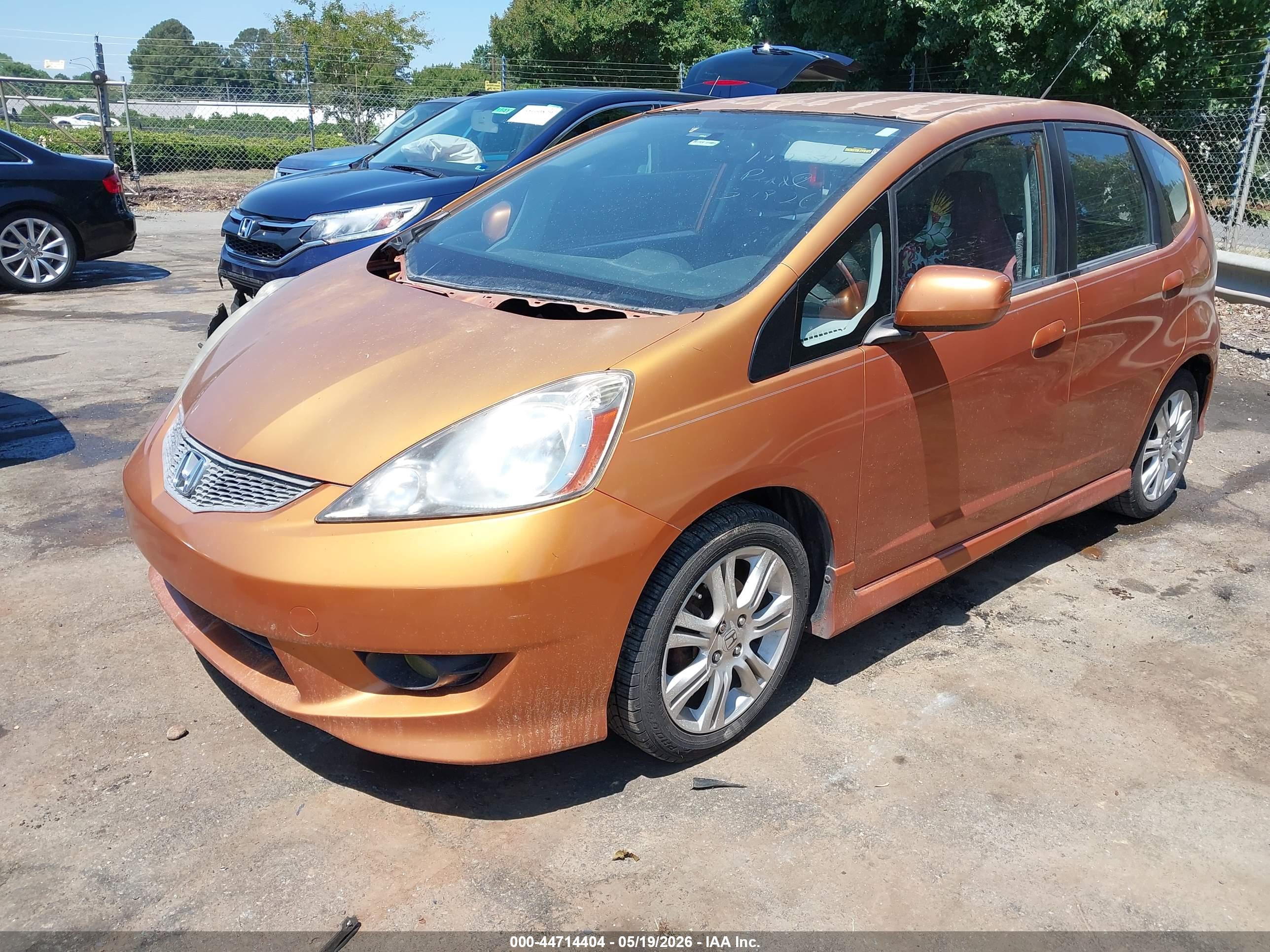 HONDA FIT image 2