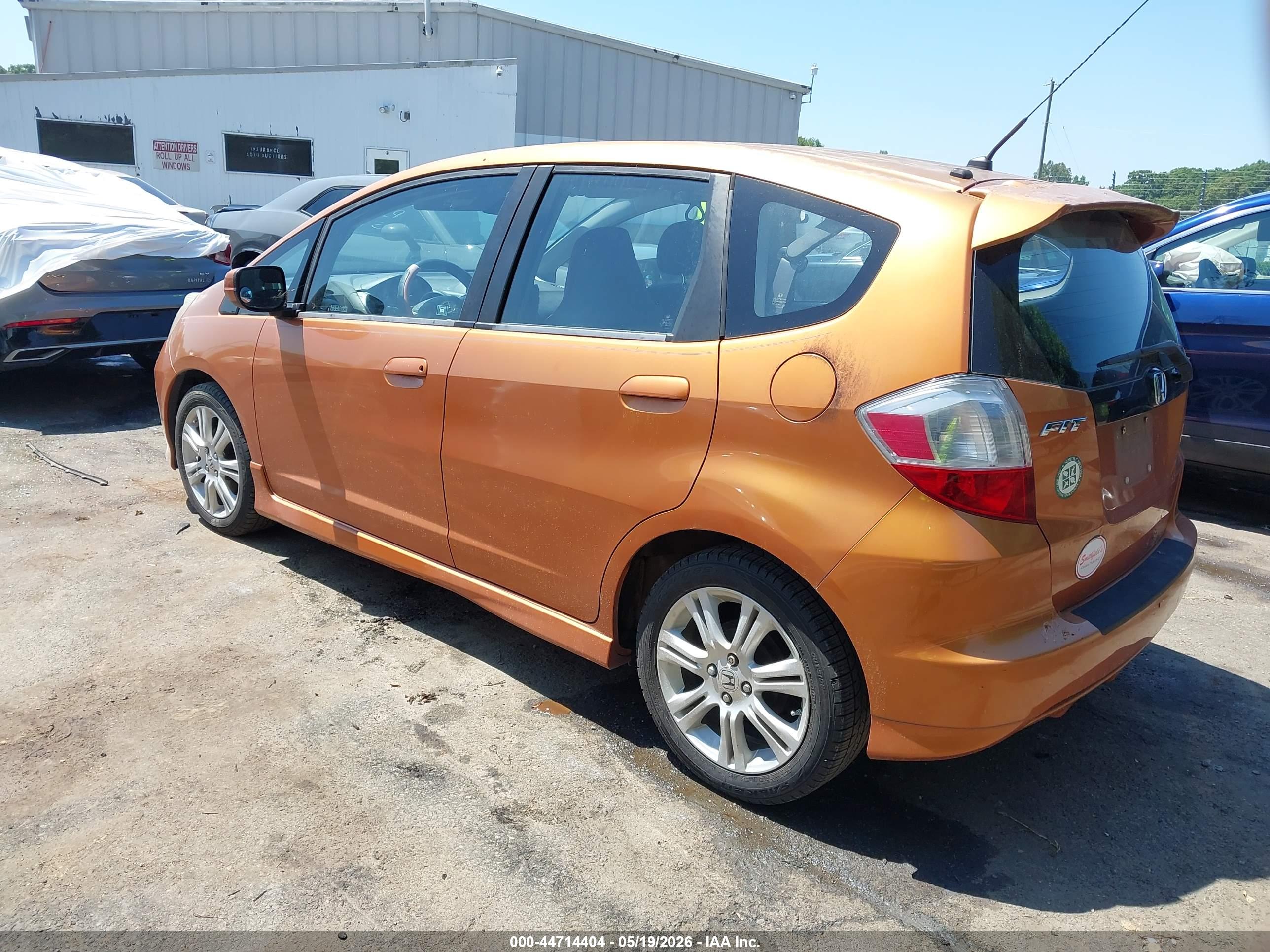 HONDA FIT image 3