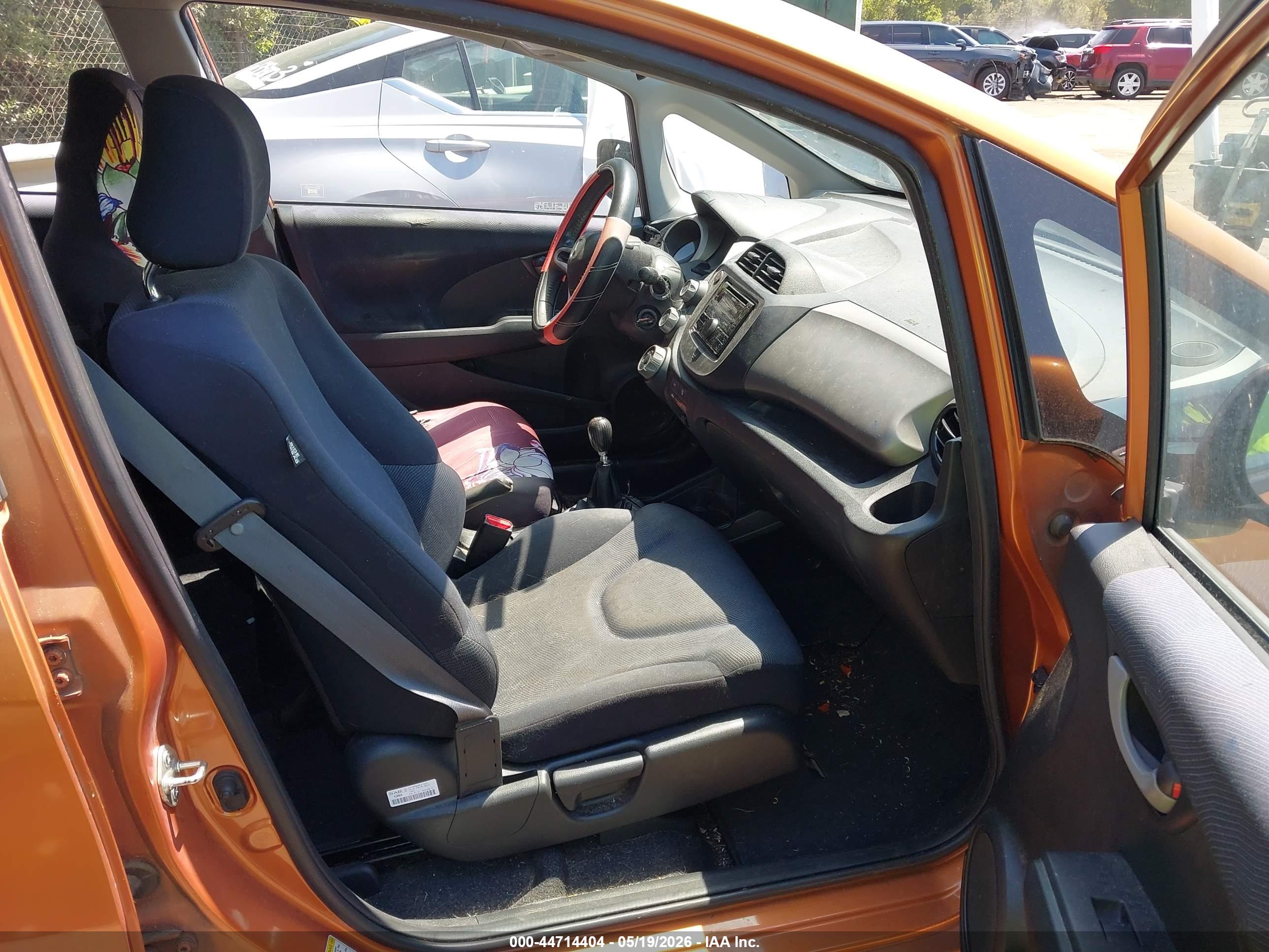 HONDA FIT image 5