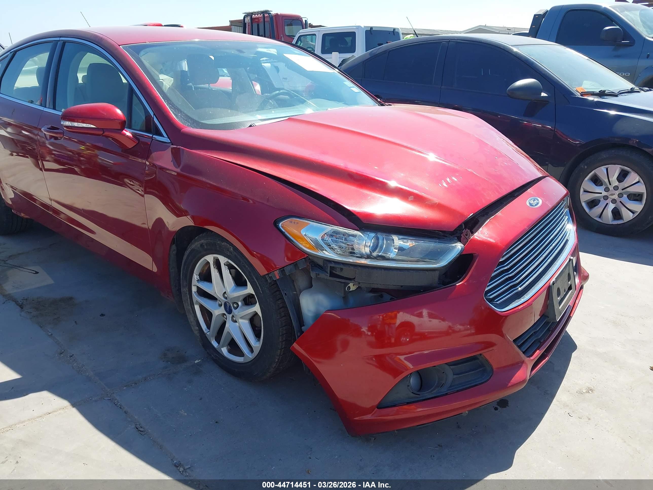 FORD FUSION image 6