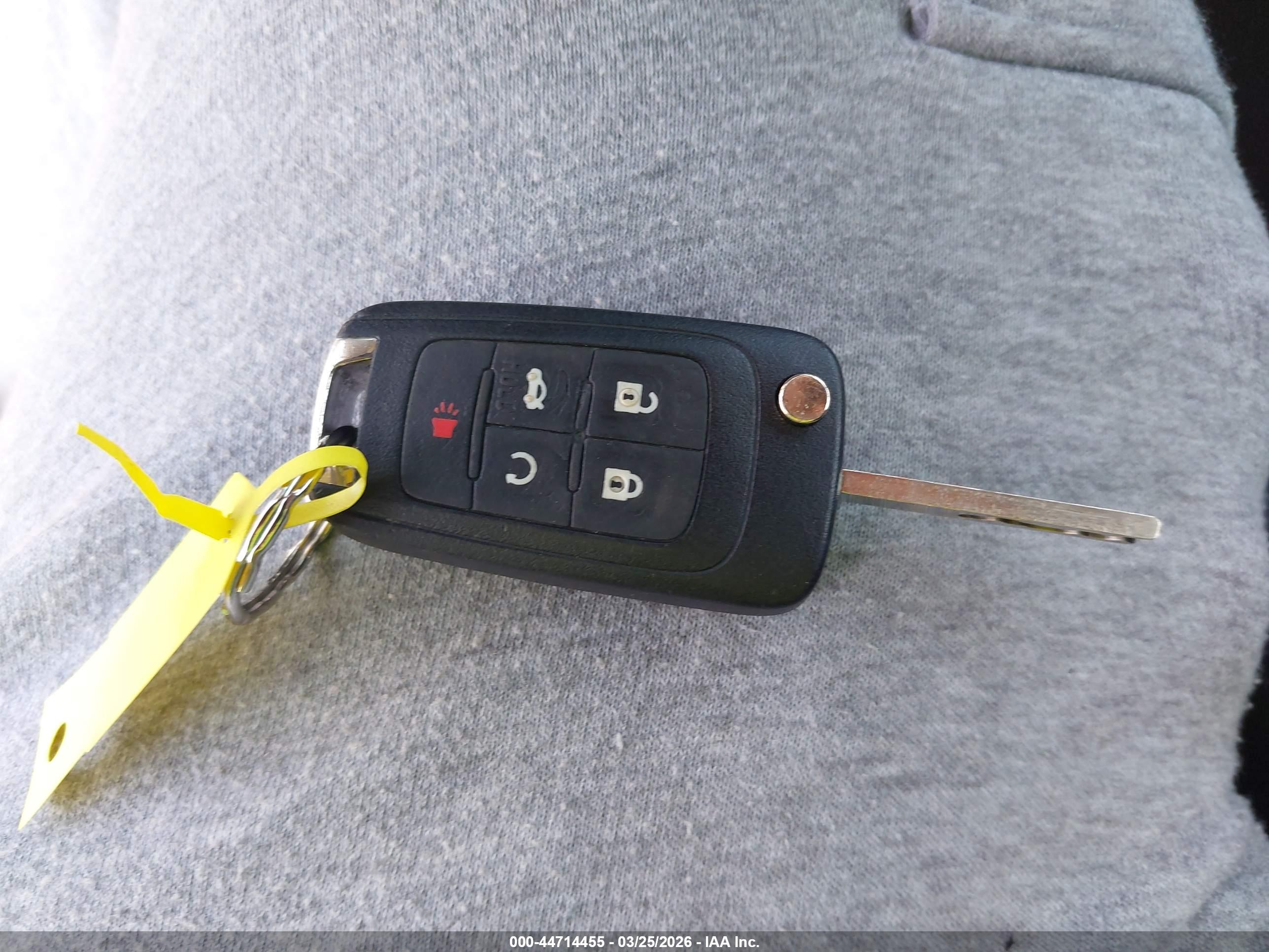 CHEVROLET EQUINOX image 11