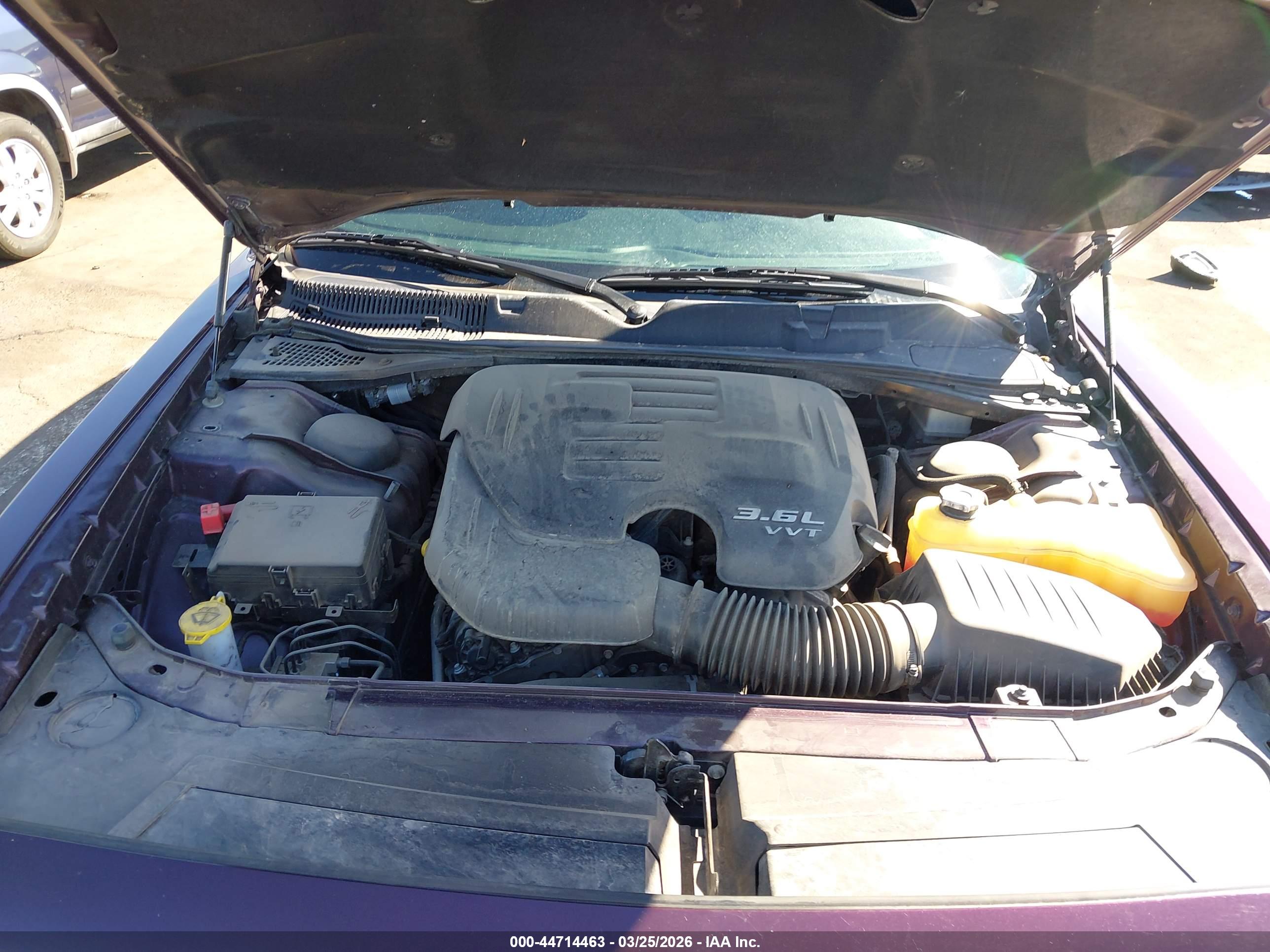 DODGE CHALLENGER image 10
