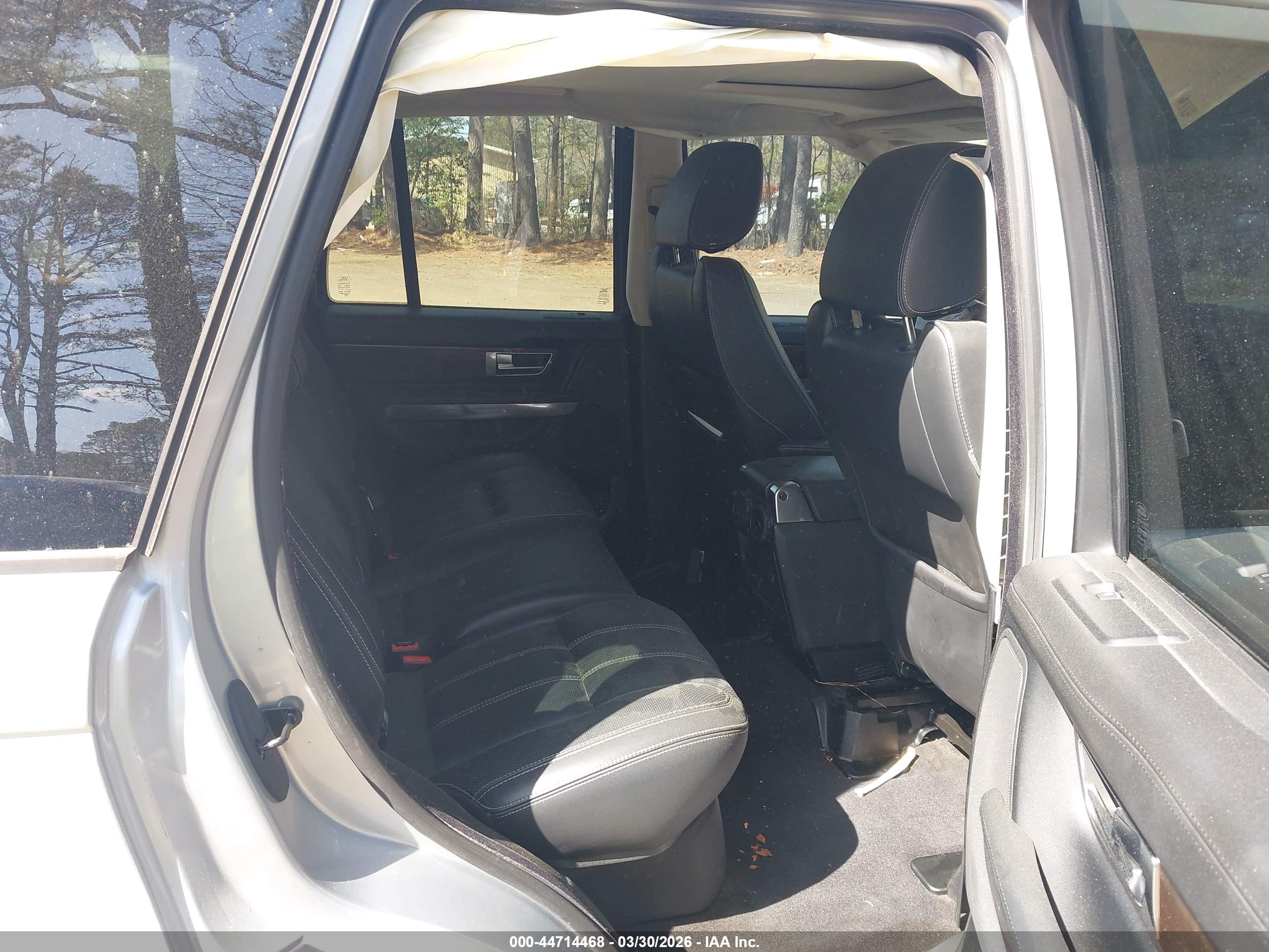 LAND ROVER image 8