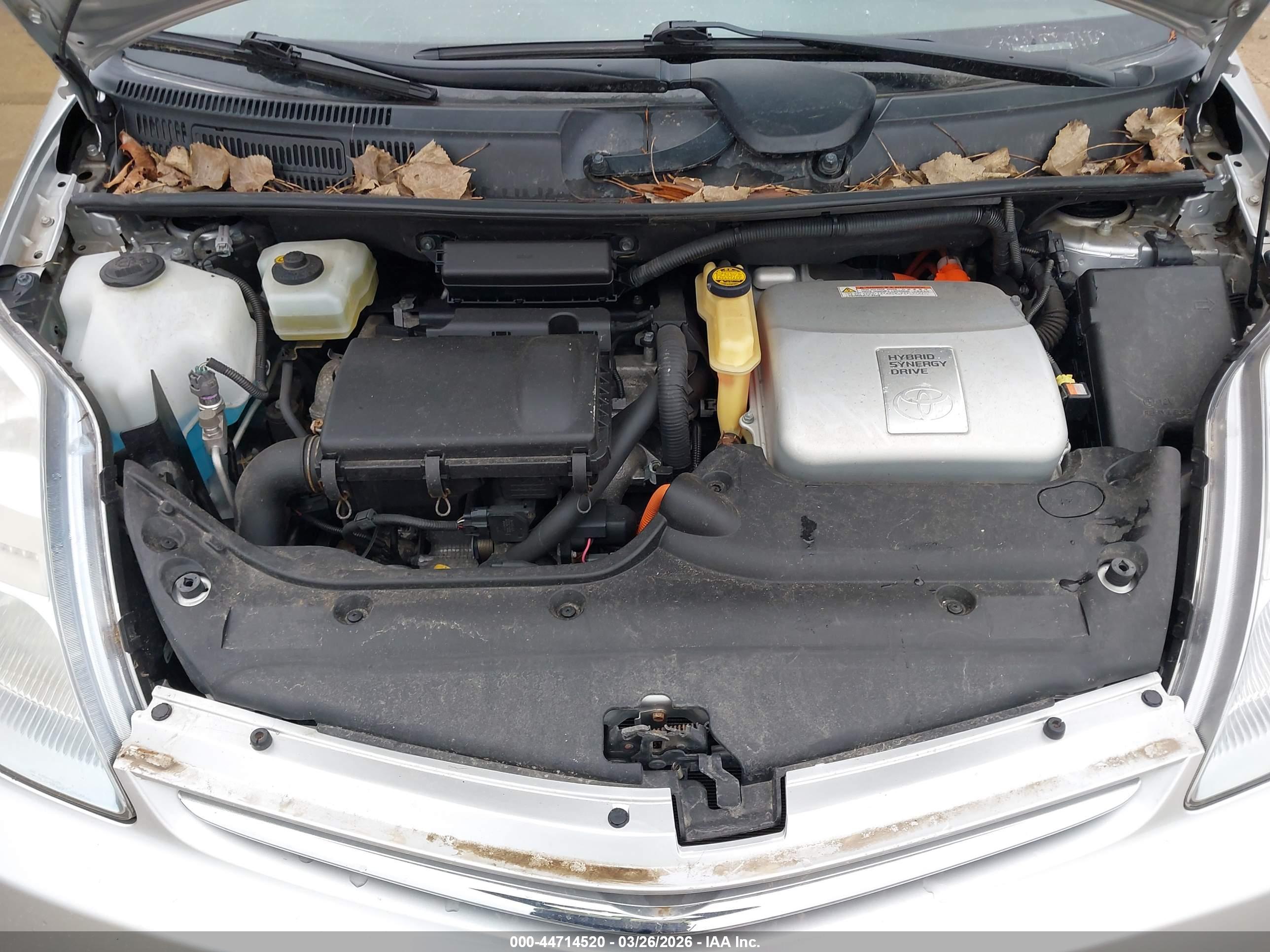 TOYOTA PRIUS image 10