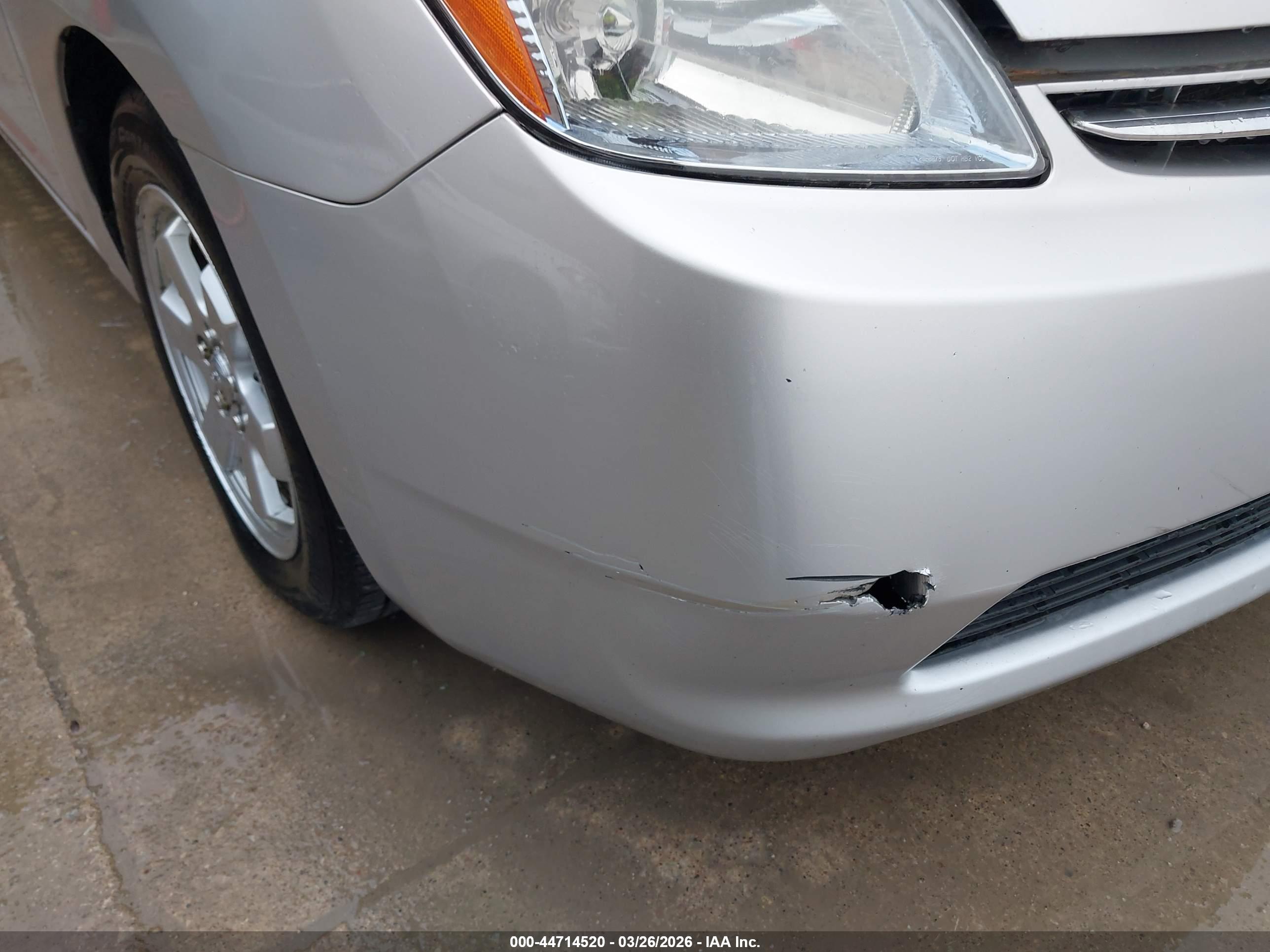 TOYOTA PRIUS image 6