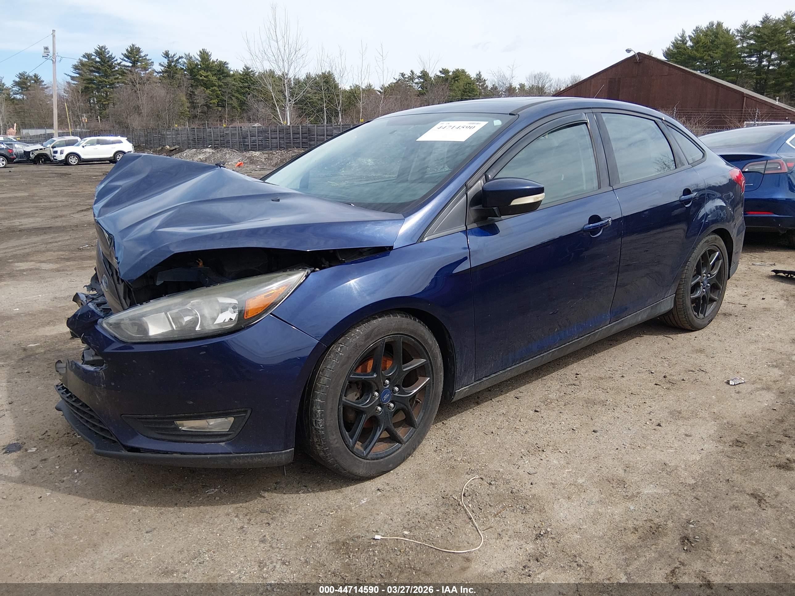 FORD FOCUS image 2