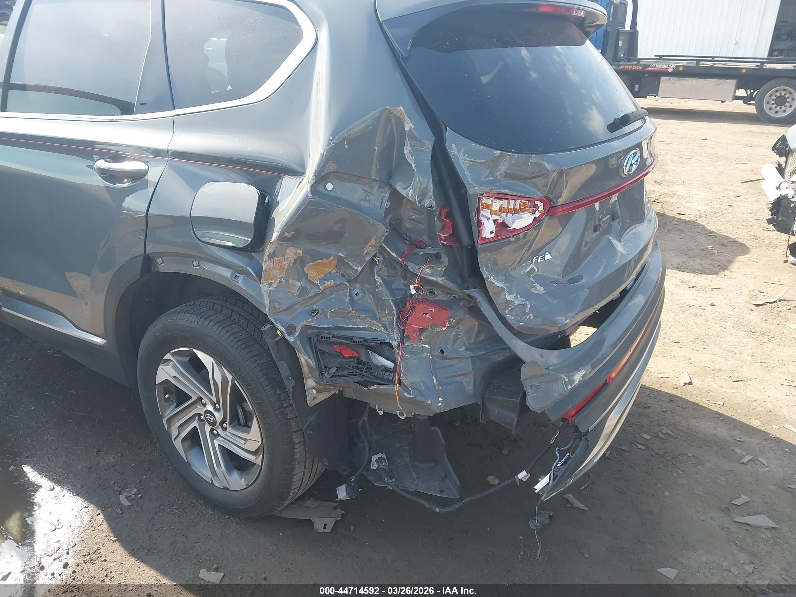 HYUNDAI SANTA image 6
