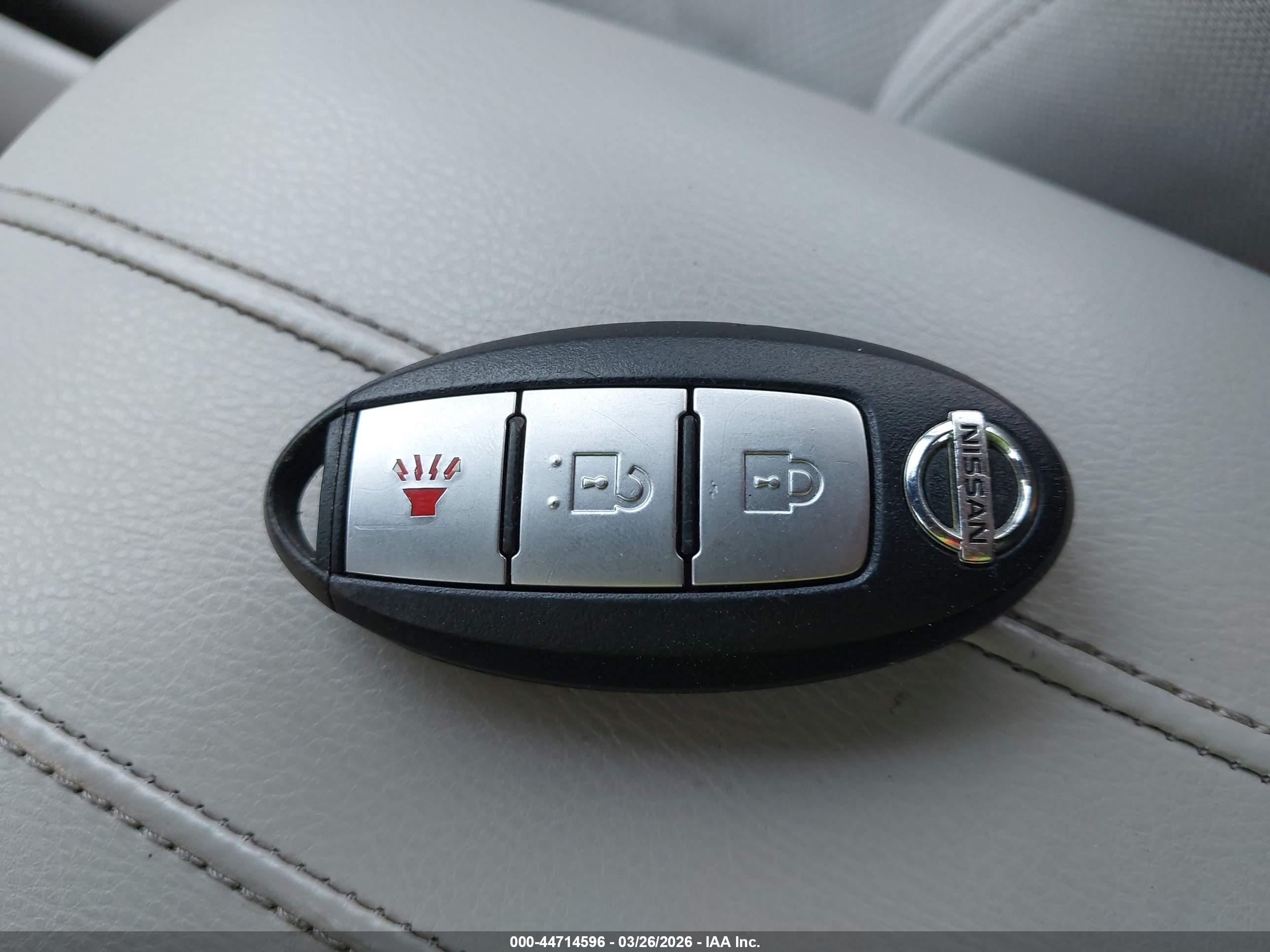 NISSAN ROGUE image 11