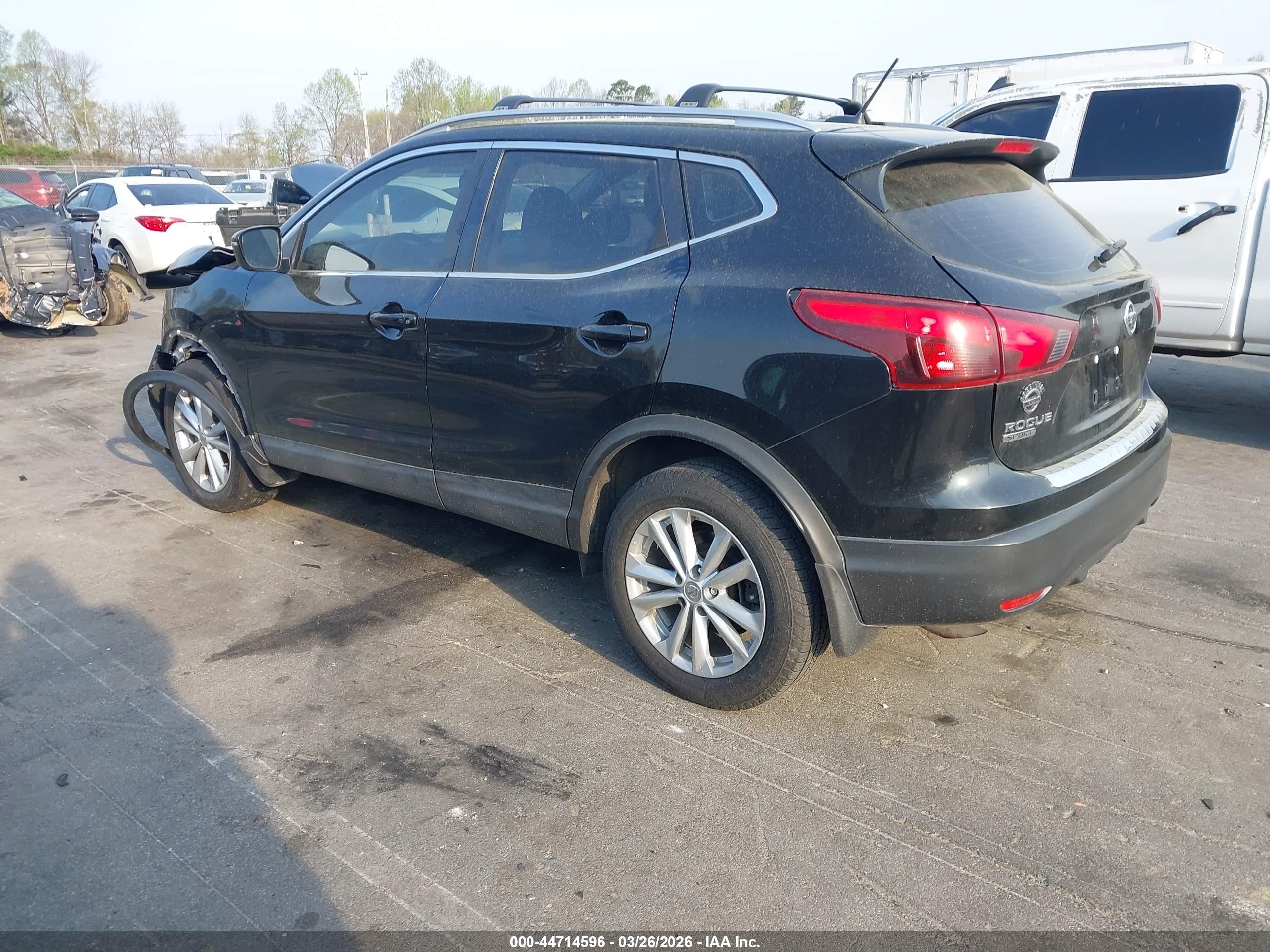 NISSAN ROGUE image 3