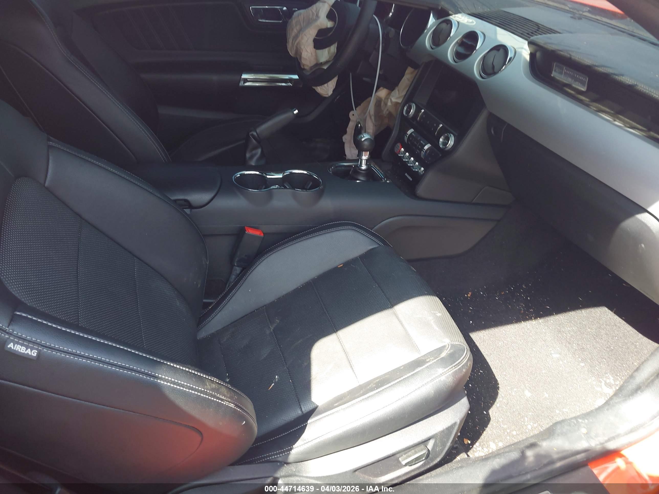 FORD MUSTANG image 5
